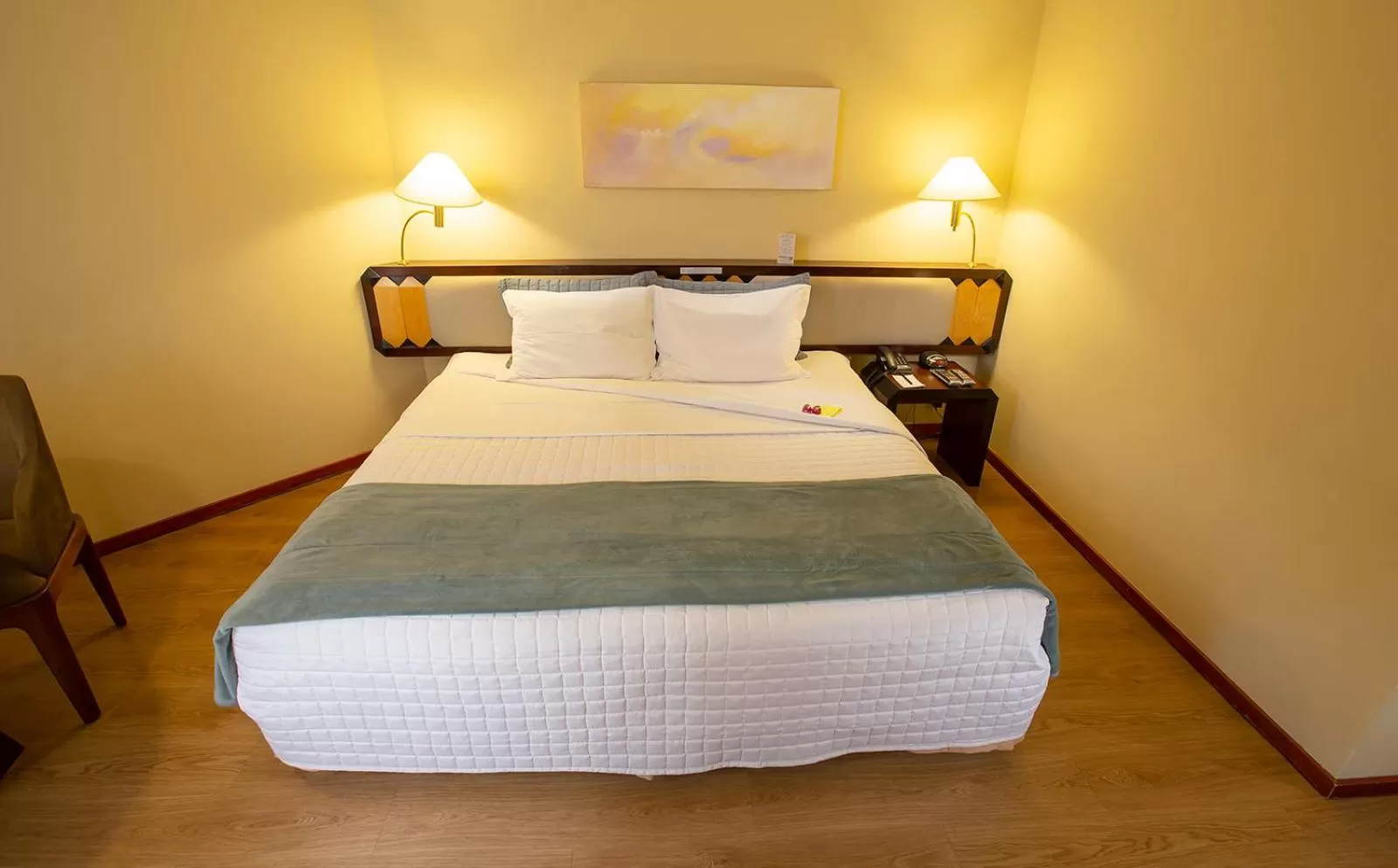 Bed in Golden Tower Pinheiros by Fênix Hotéis