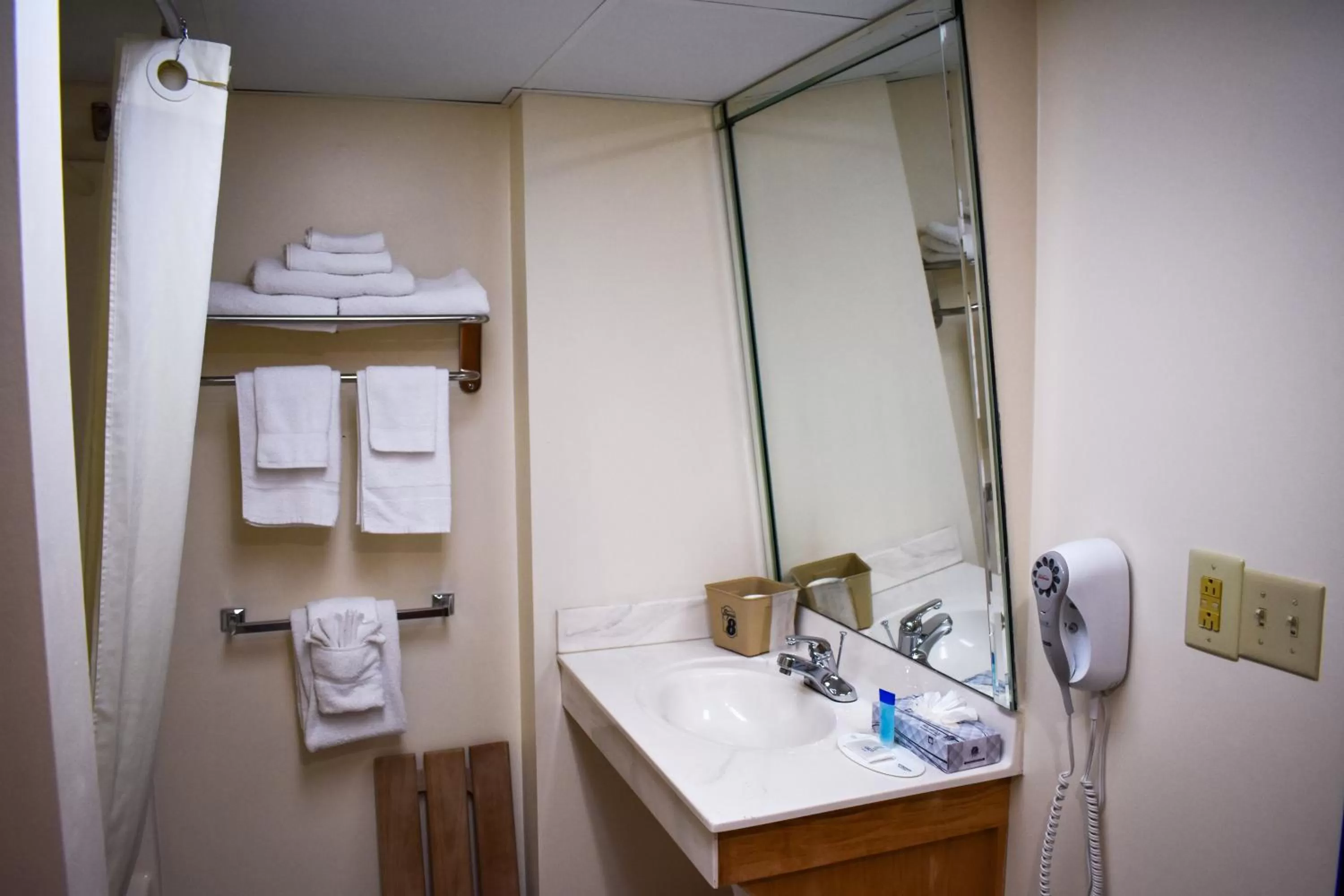 Bathroom in Super 8 by Wyndham Branson By Andy Williams Theatre