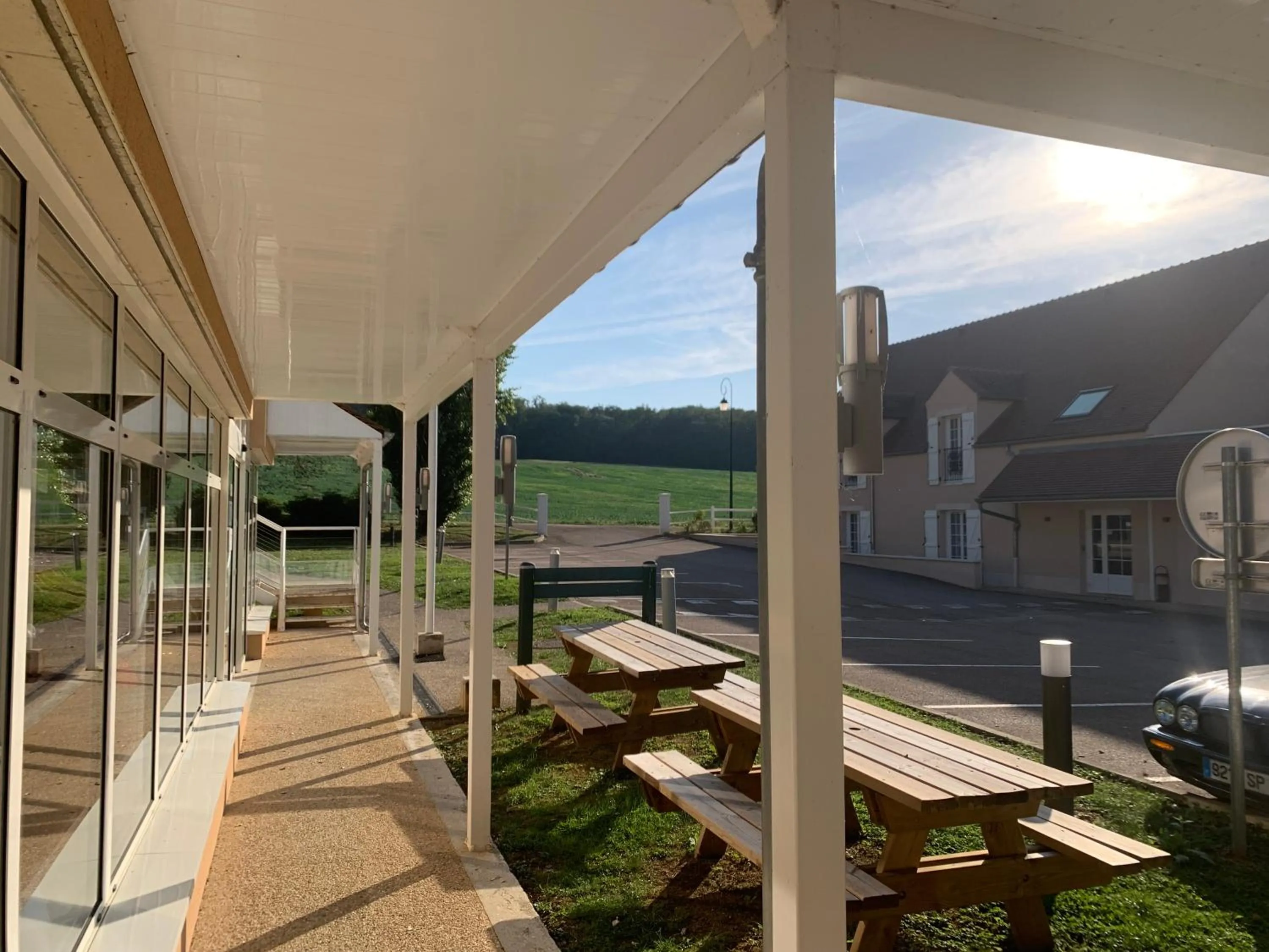 Facade/entrance in Logis Hôtel Restaurant Le Moulin de la Coudre