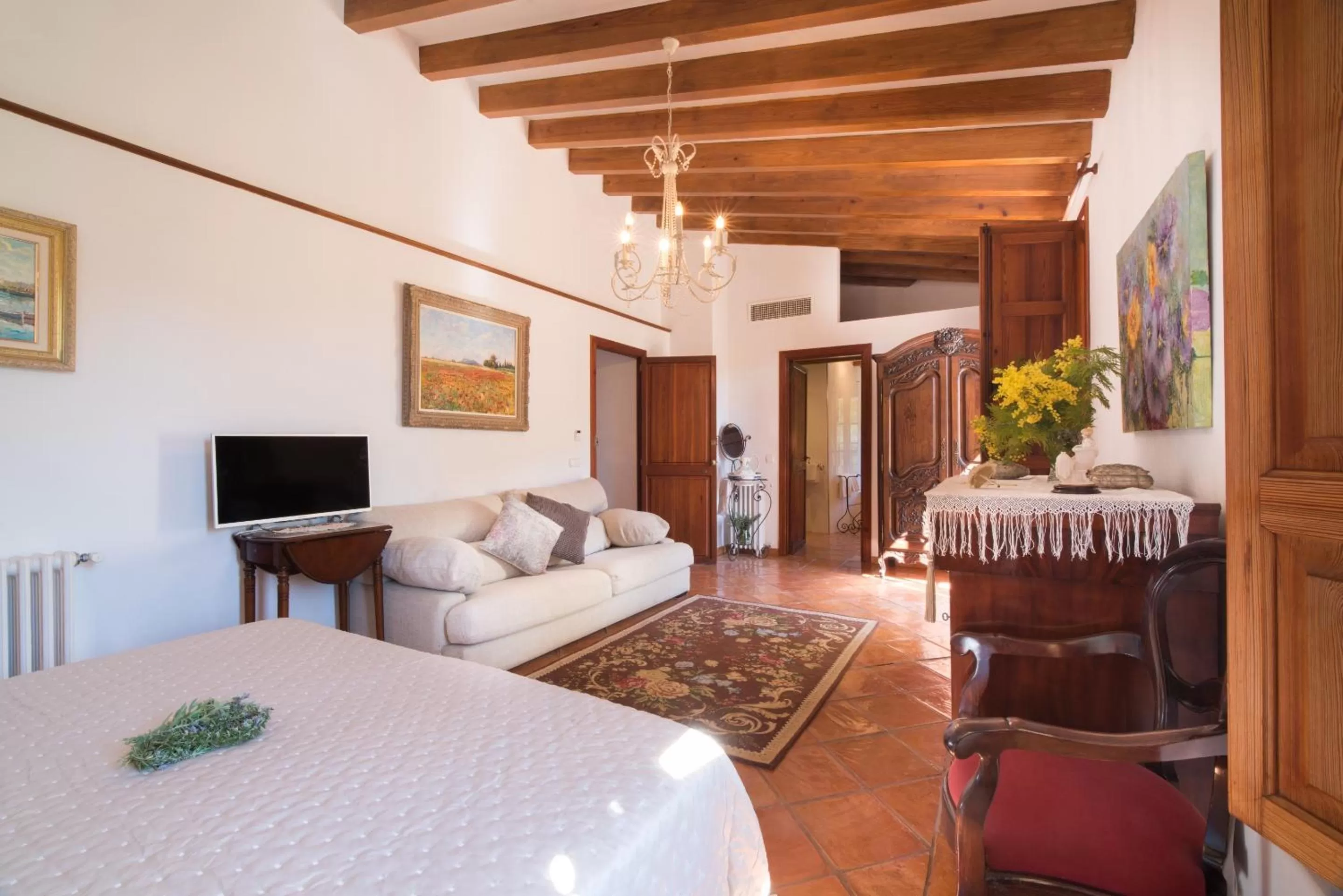 Photo of the whole room, Bed in Sa Vall Valldemossa