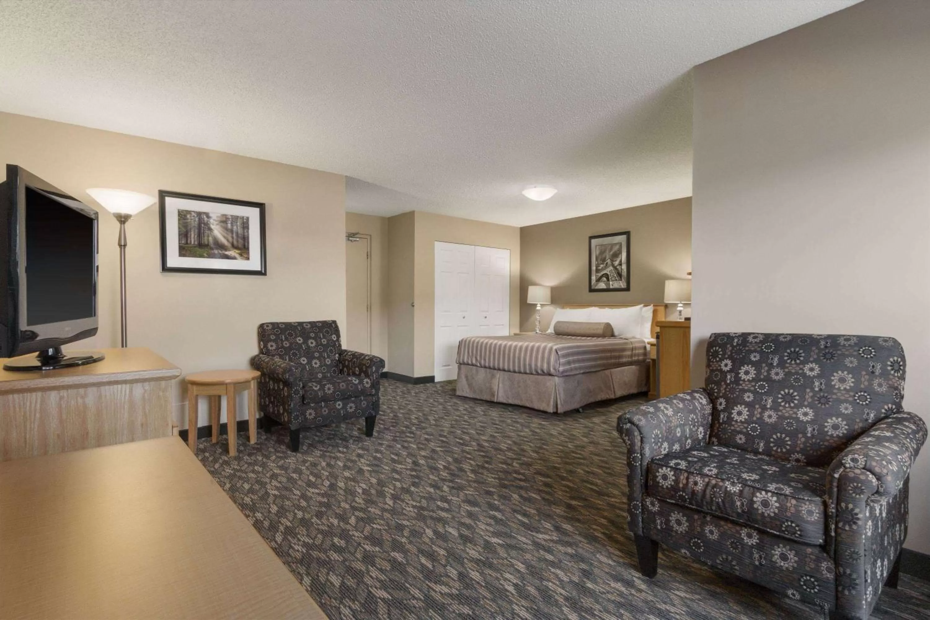 Photo of the whole room in Travelodge by Wyndham Prince George