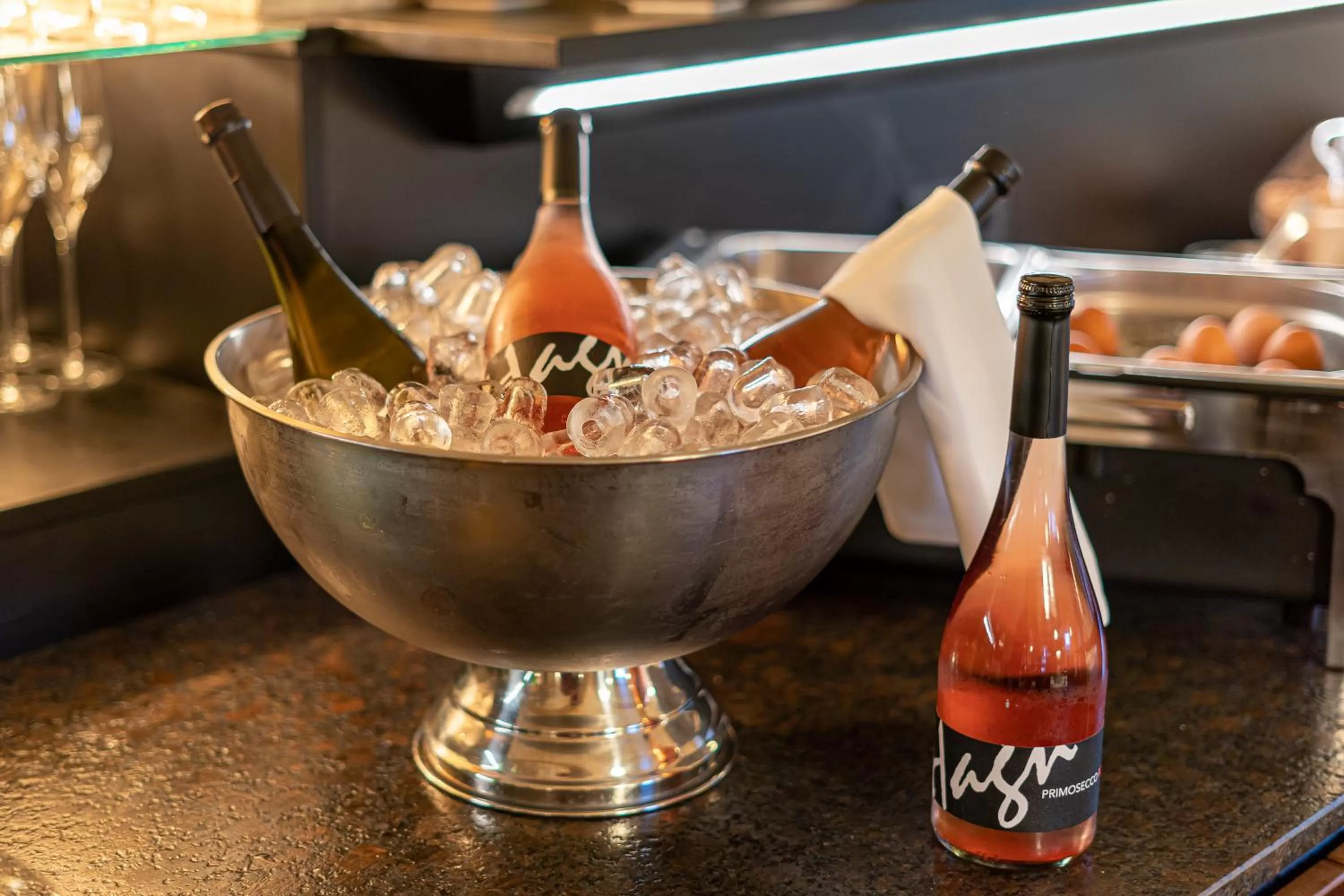 Buffet breakfast in Schüdlbauer´s Hotel-Restaurant-Bar