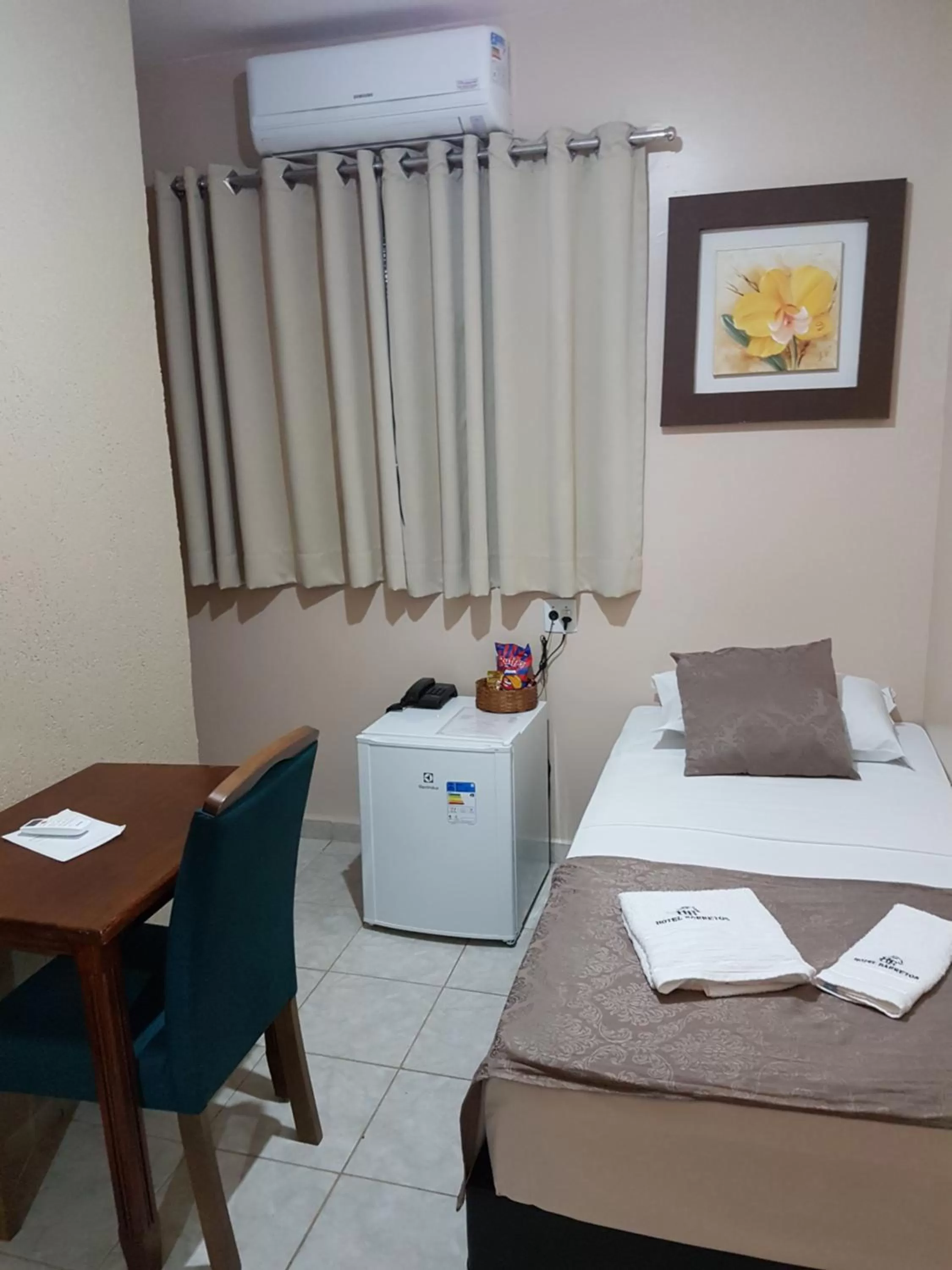 Bed in Hotel Barretos