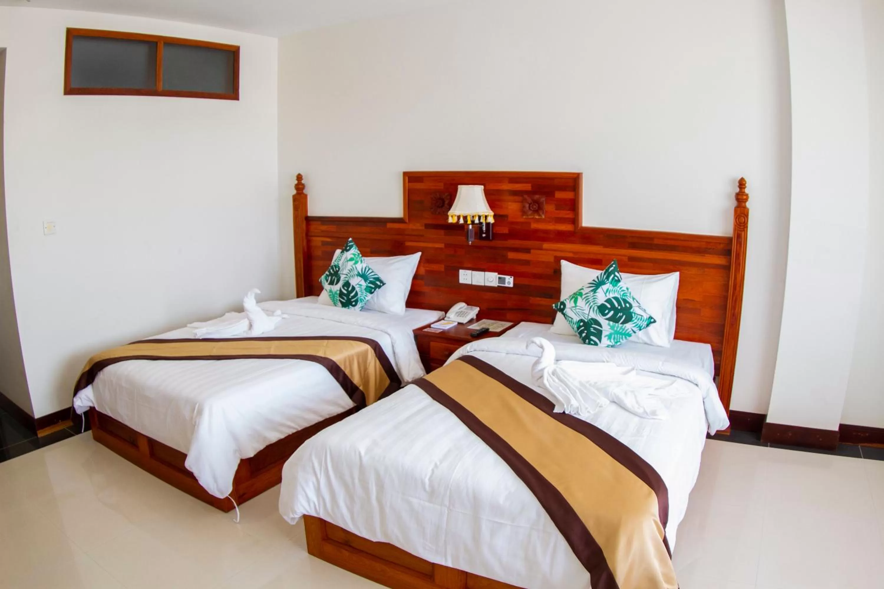 Bedroom, Bed in Kampong Thom Palace Hotel