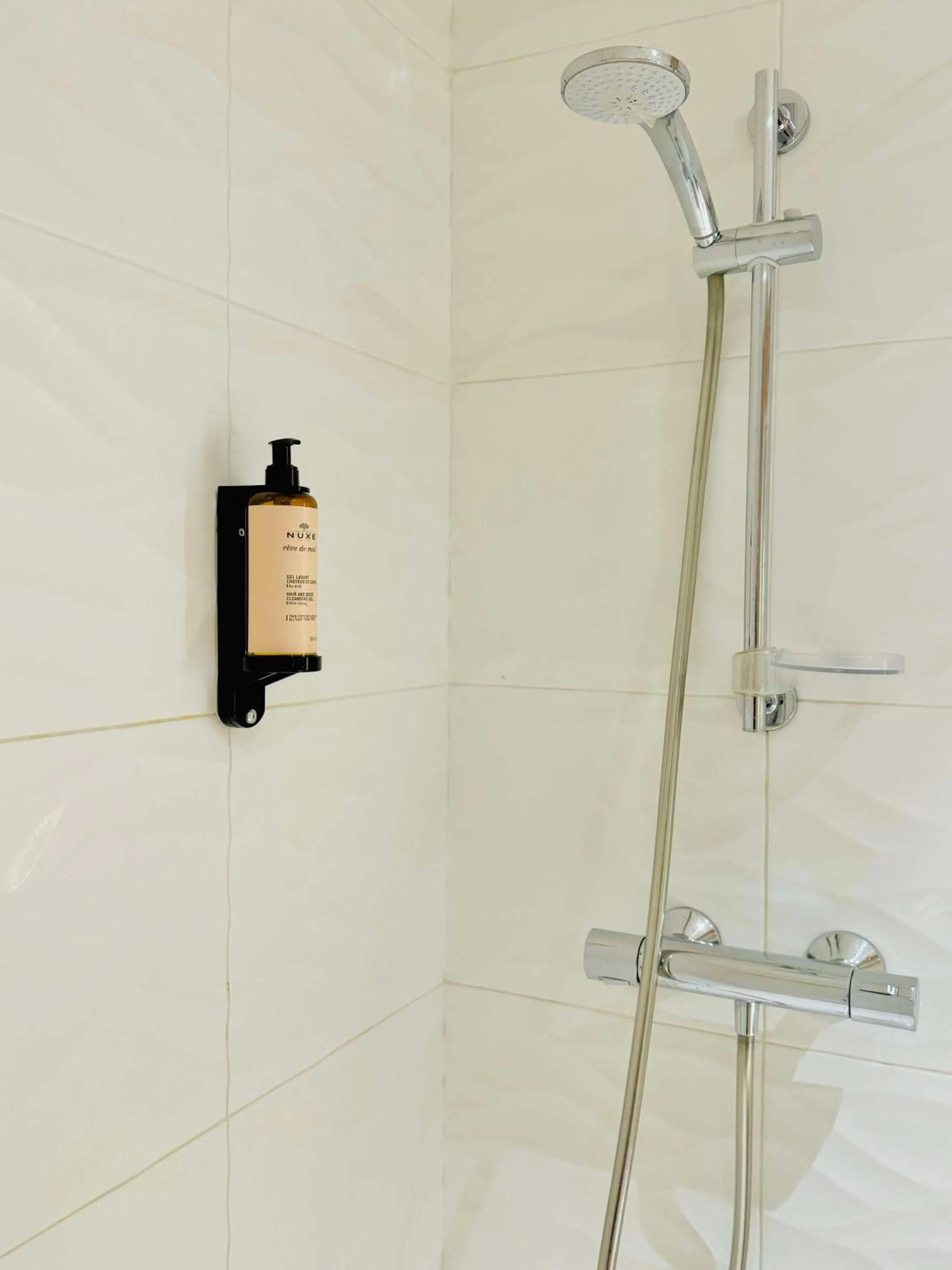 Bathroom in Best Western Plus Paris Orly Airport