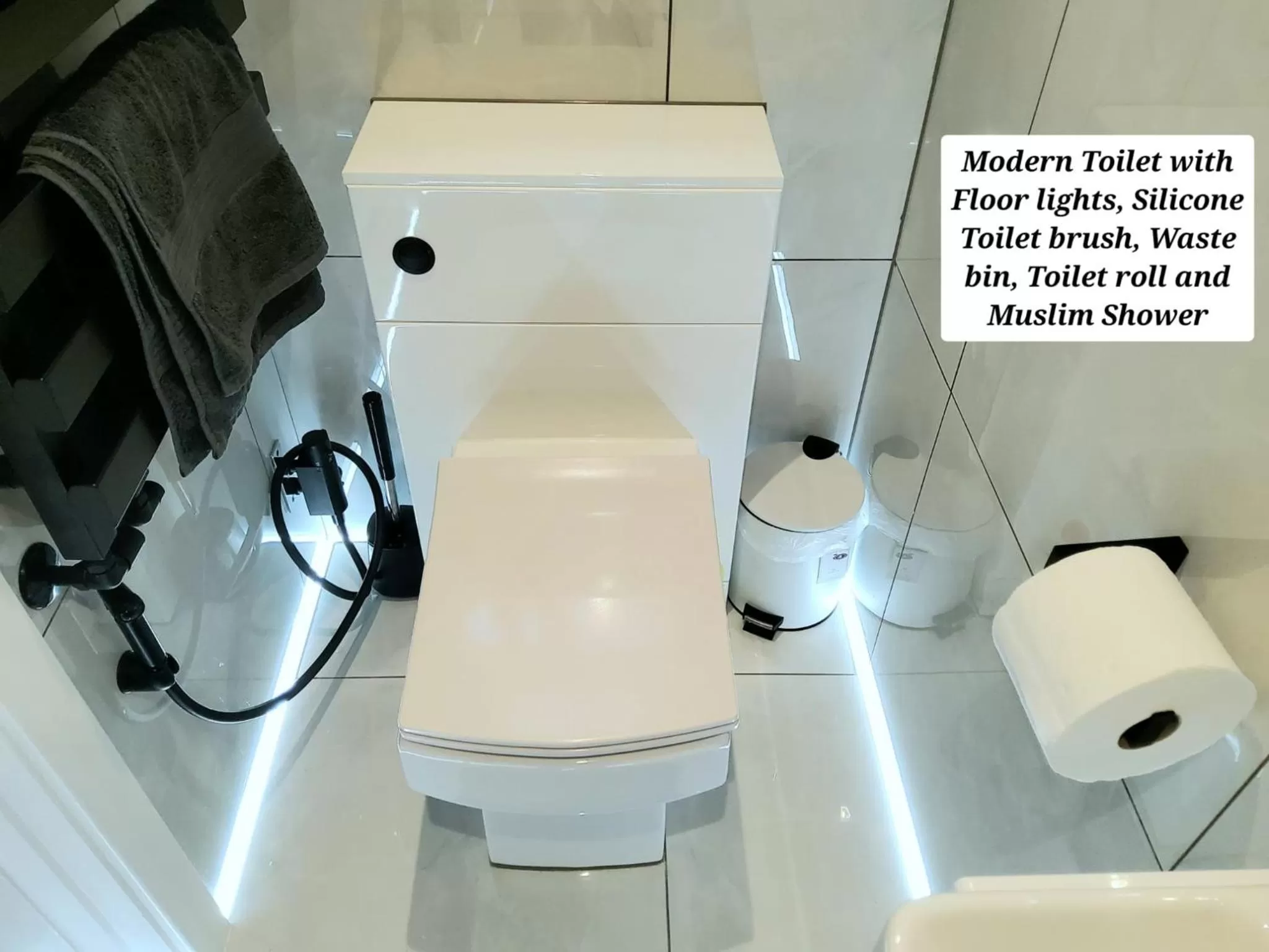 Bathroom in Double Bedroom w Ensuite Bathroom Near Grand Union Canal for Family and Friends