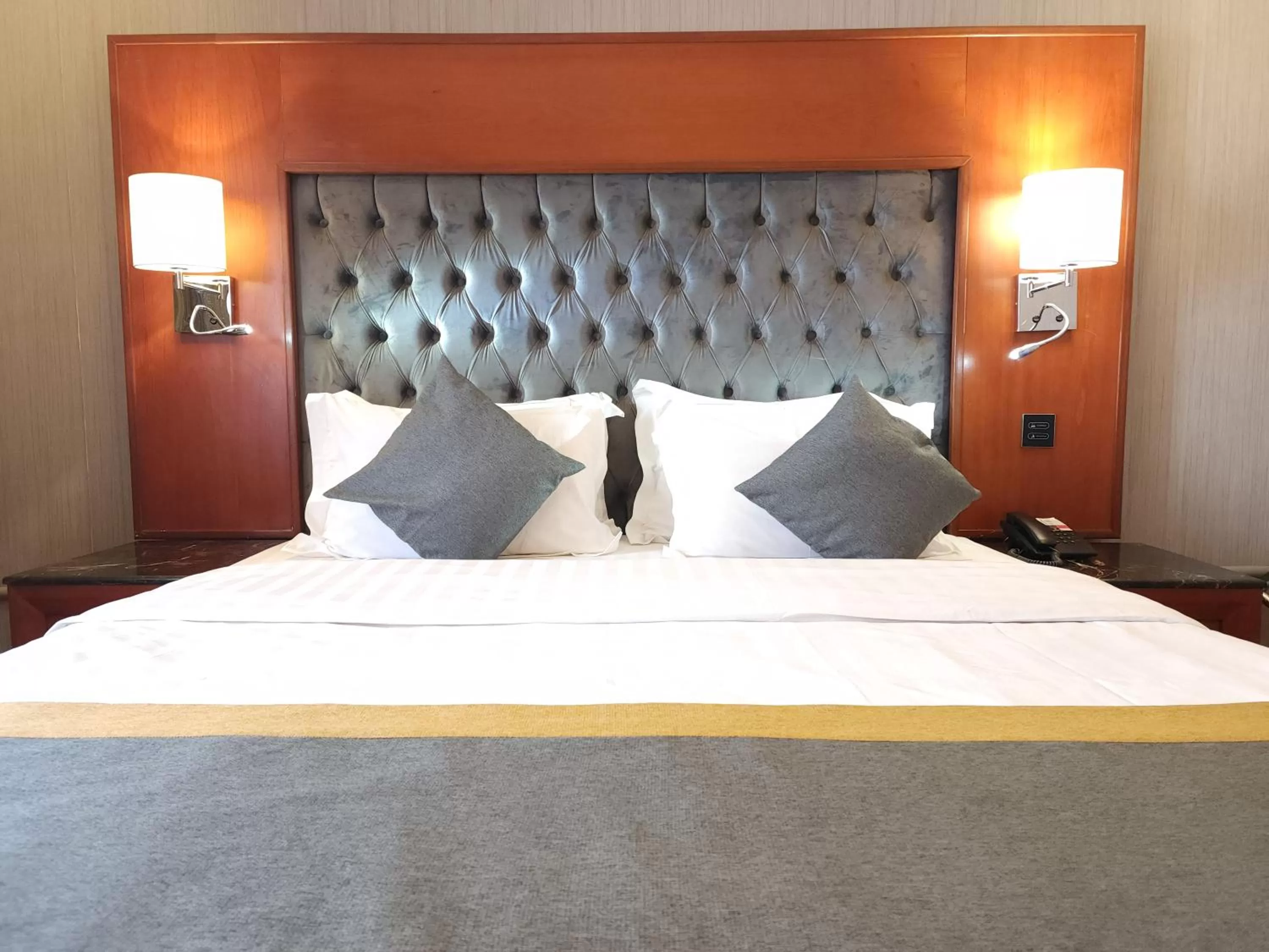 Bed in شاطيء الحياة للأجنحة الفندقية shaty alhayat