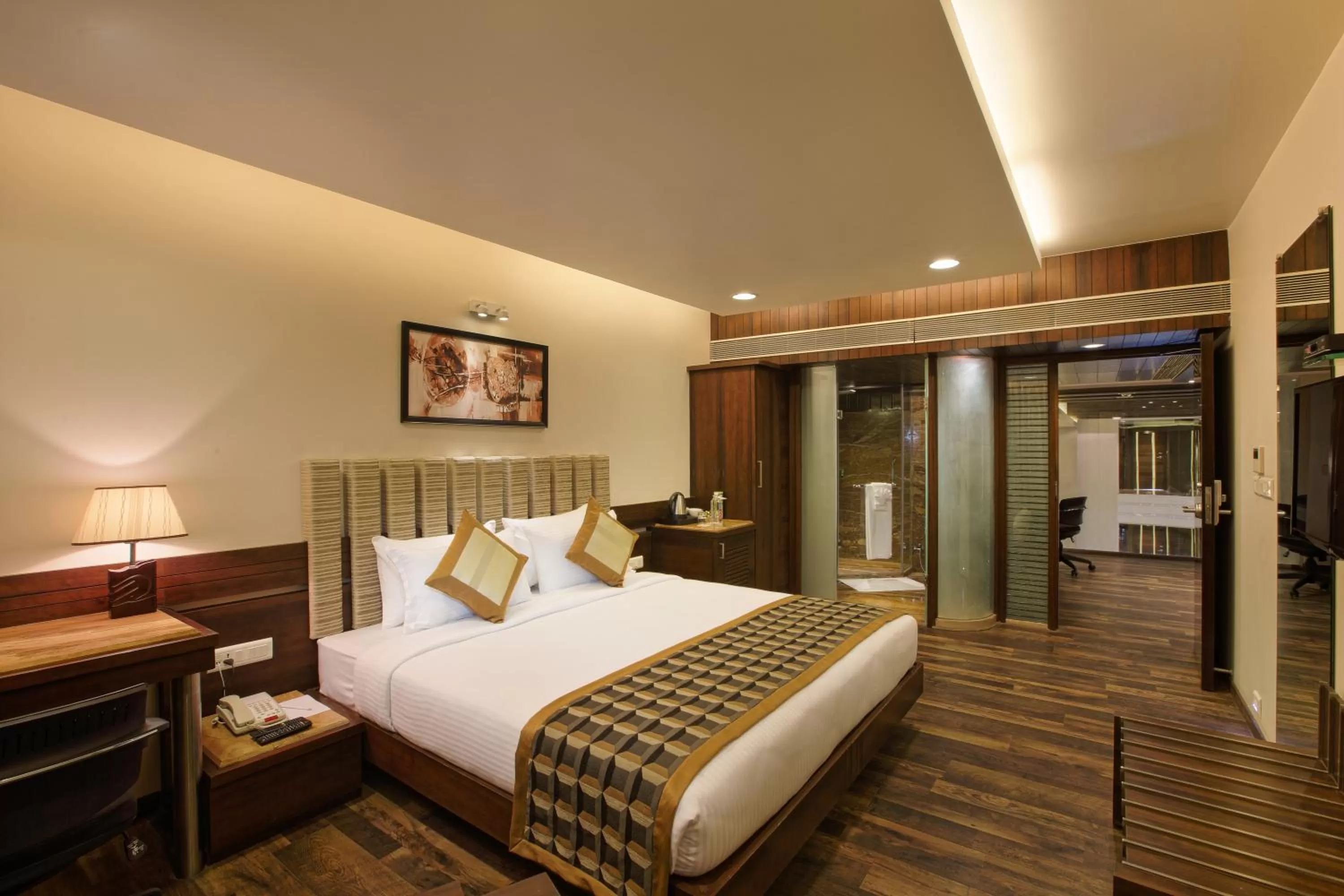 Photo of the whole room, Bed in Bizz The Hotel