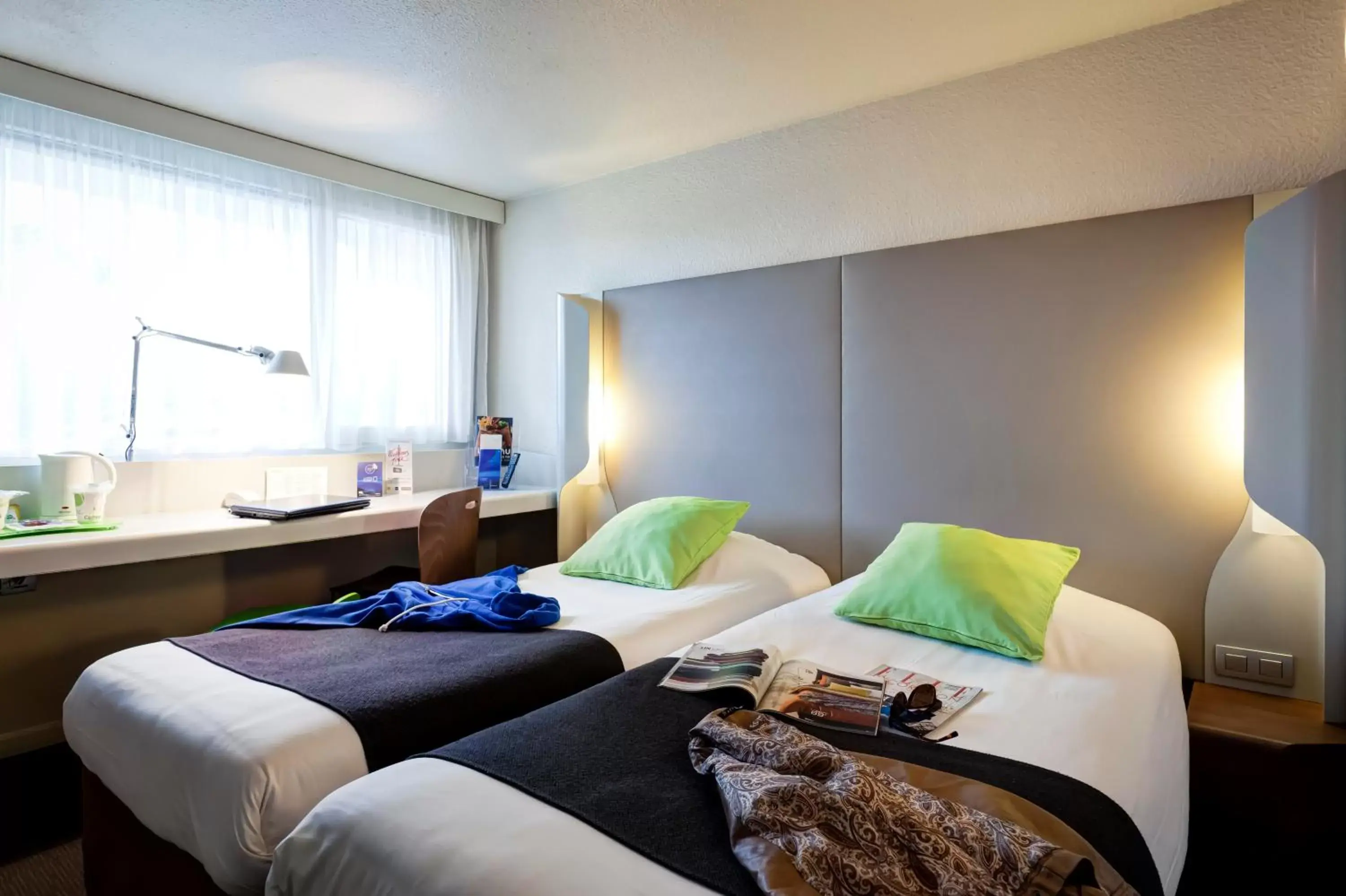 Twin Room in Campanile Evry Ouest - Corbeil Essonnes Twin Room in Campanile Evry Ouest - Corbeil Essonnes