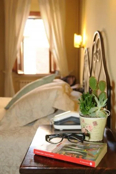 Other, Bed in Albergo Duomo