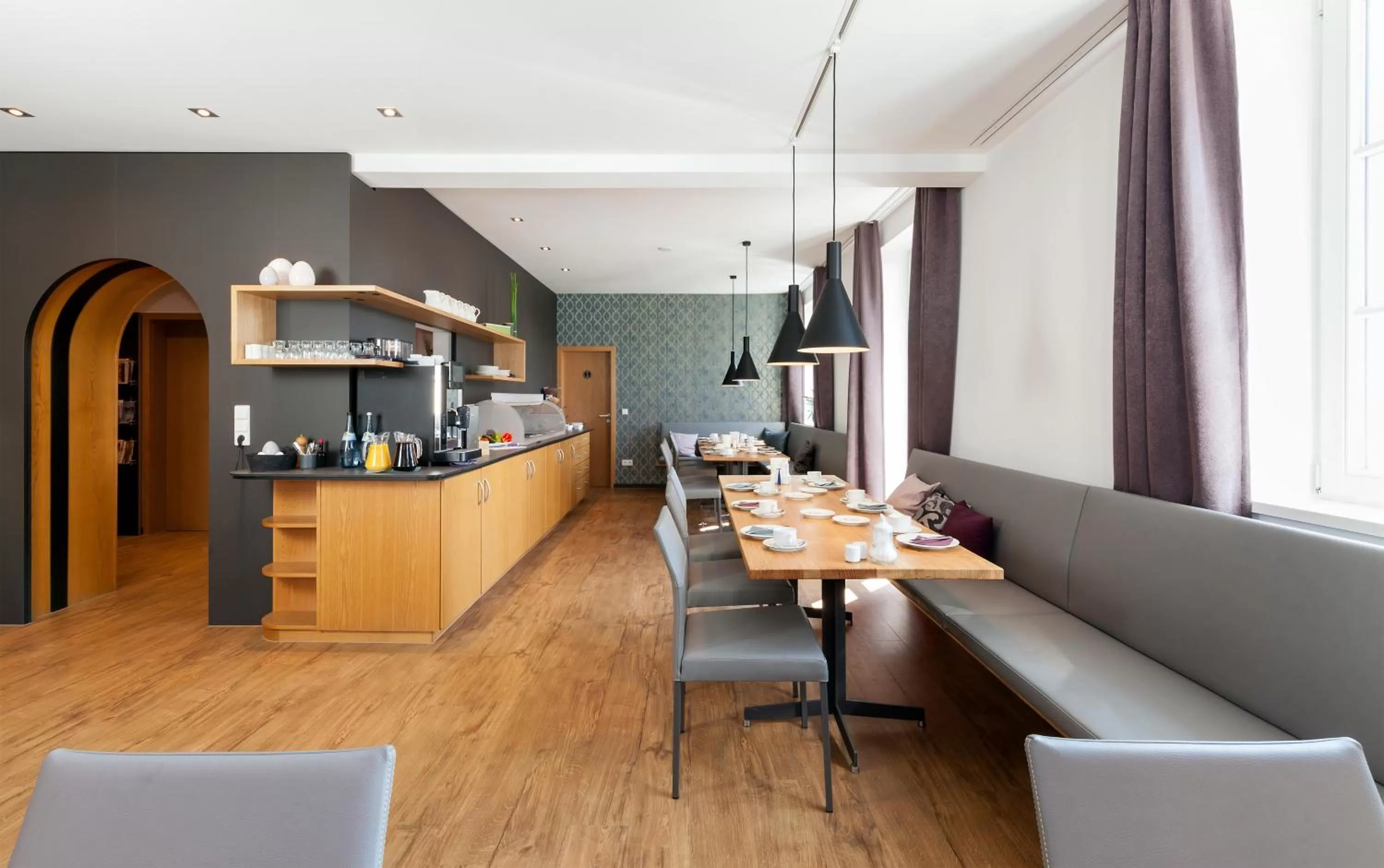 Continental breakfast, Restaurant/Places to Eat in Torstuben