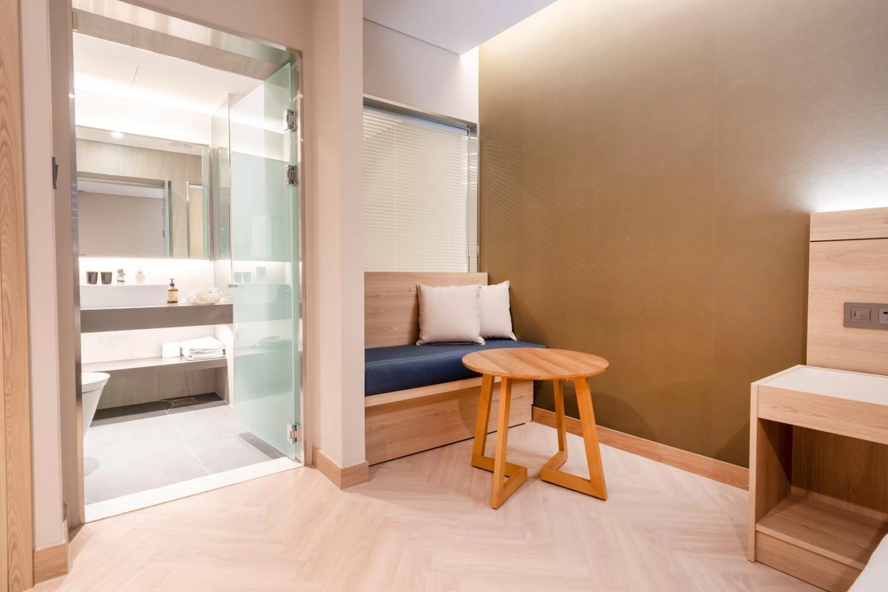 Seating area, Bed in Hotel Foret The Spa