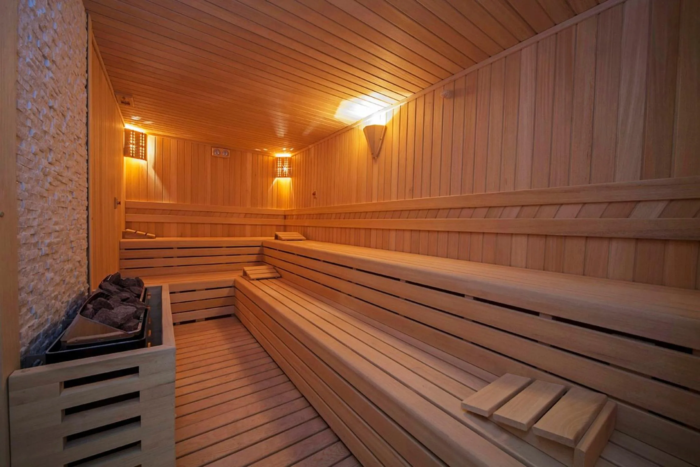 Spa and wellness centre/facilities in Dosso Dossi Hotels Old City