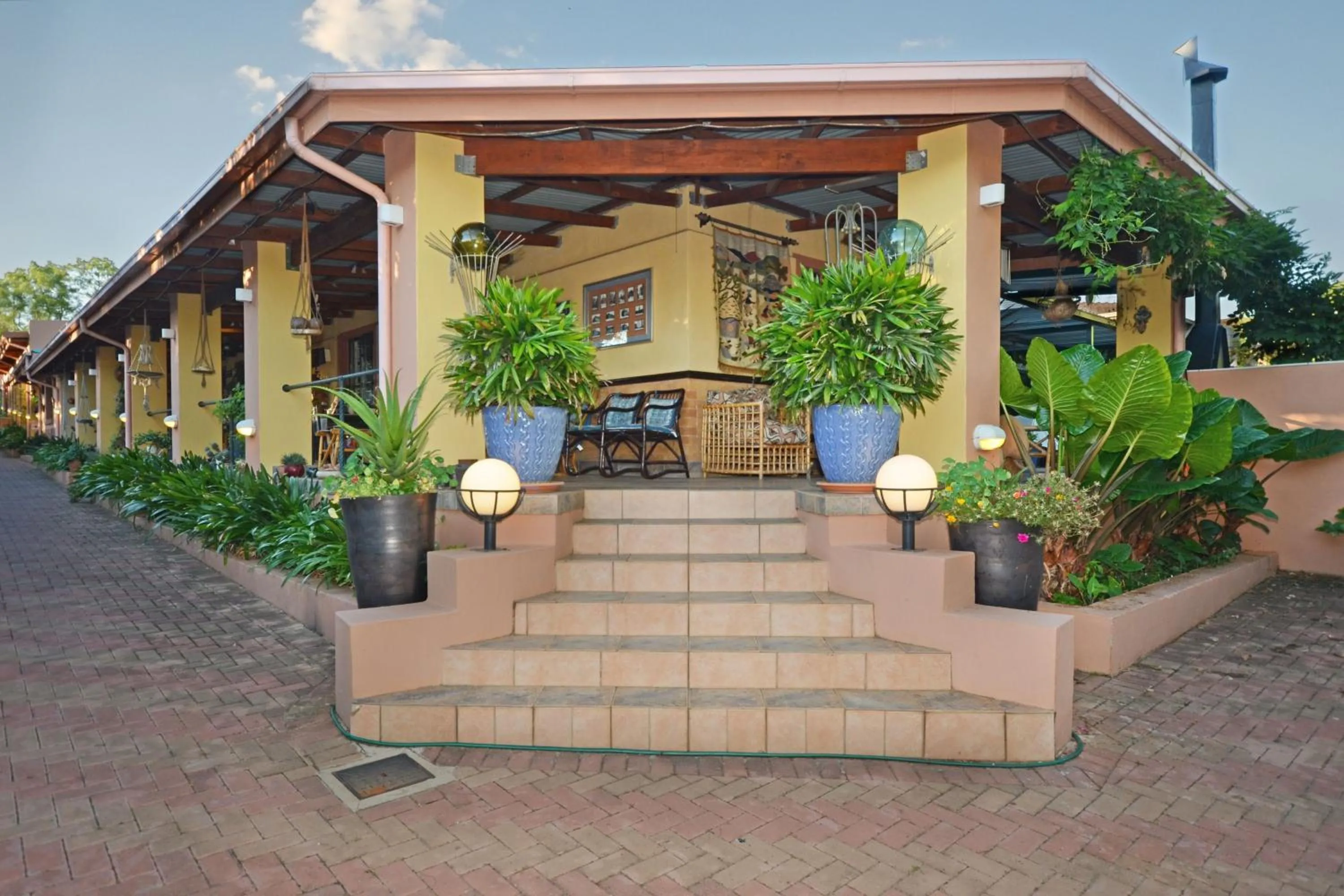 Property building in Cherry Tree Cottage B&B Linden