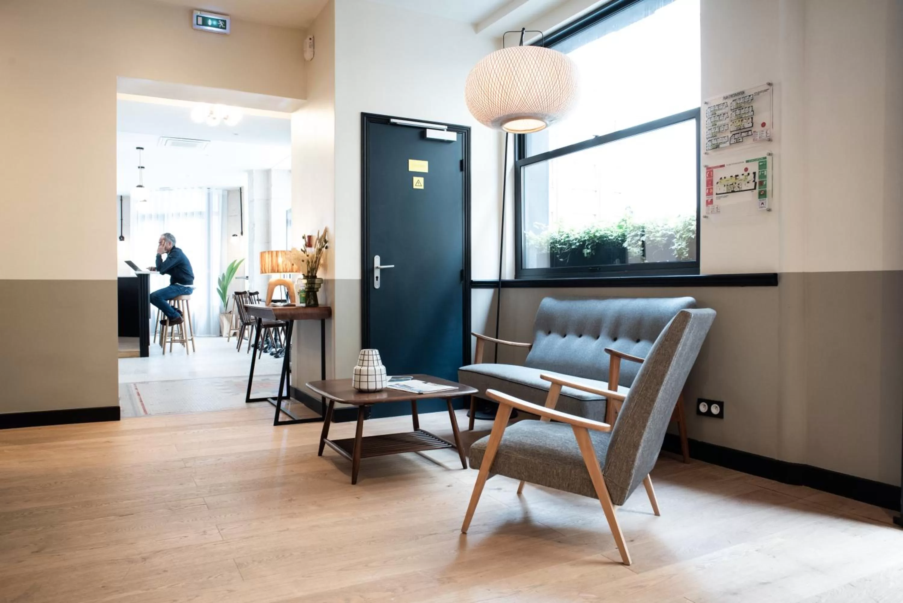 Living room in Hôtel Des Arts-Bastille