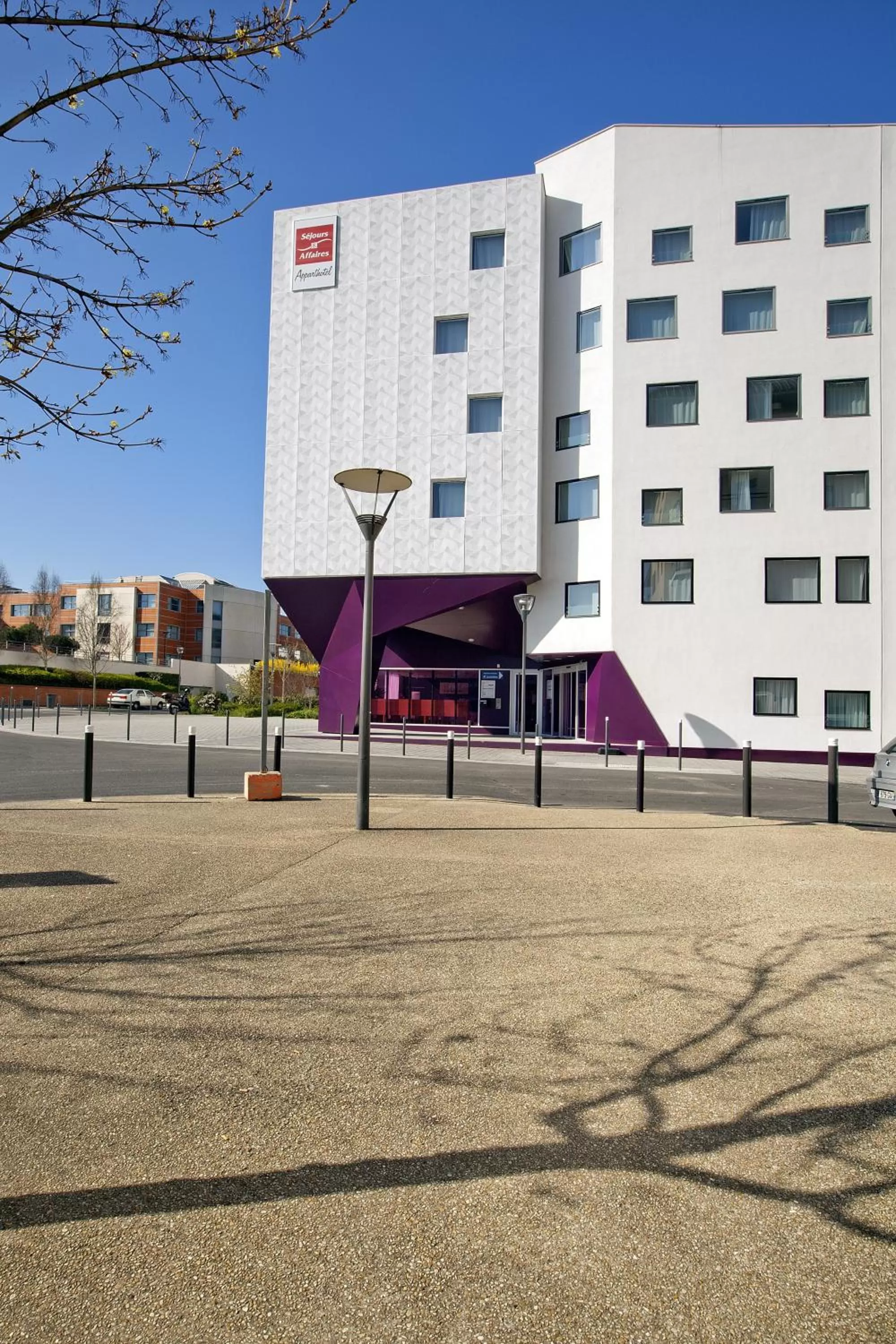 Facade/entrance in Séjours & Affaires Massy Atlantis