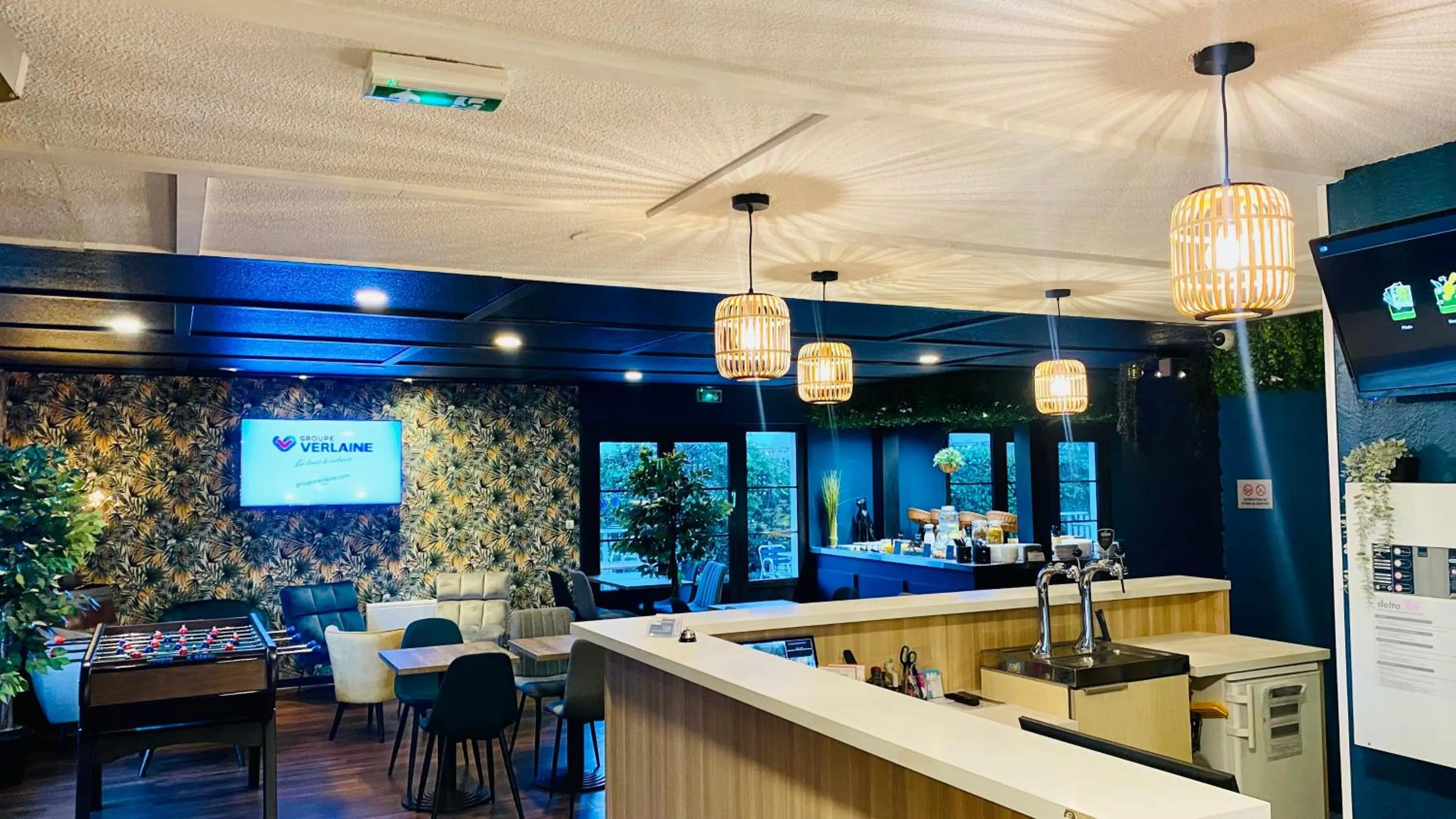 Restaurant/Places to Eat in Campanile Laon