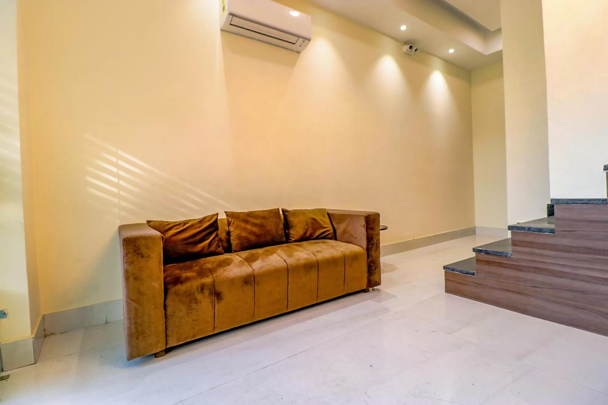 Lobby or reception in FabHotel Prime K9 Regency