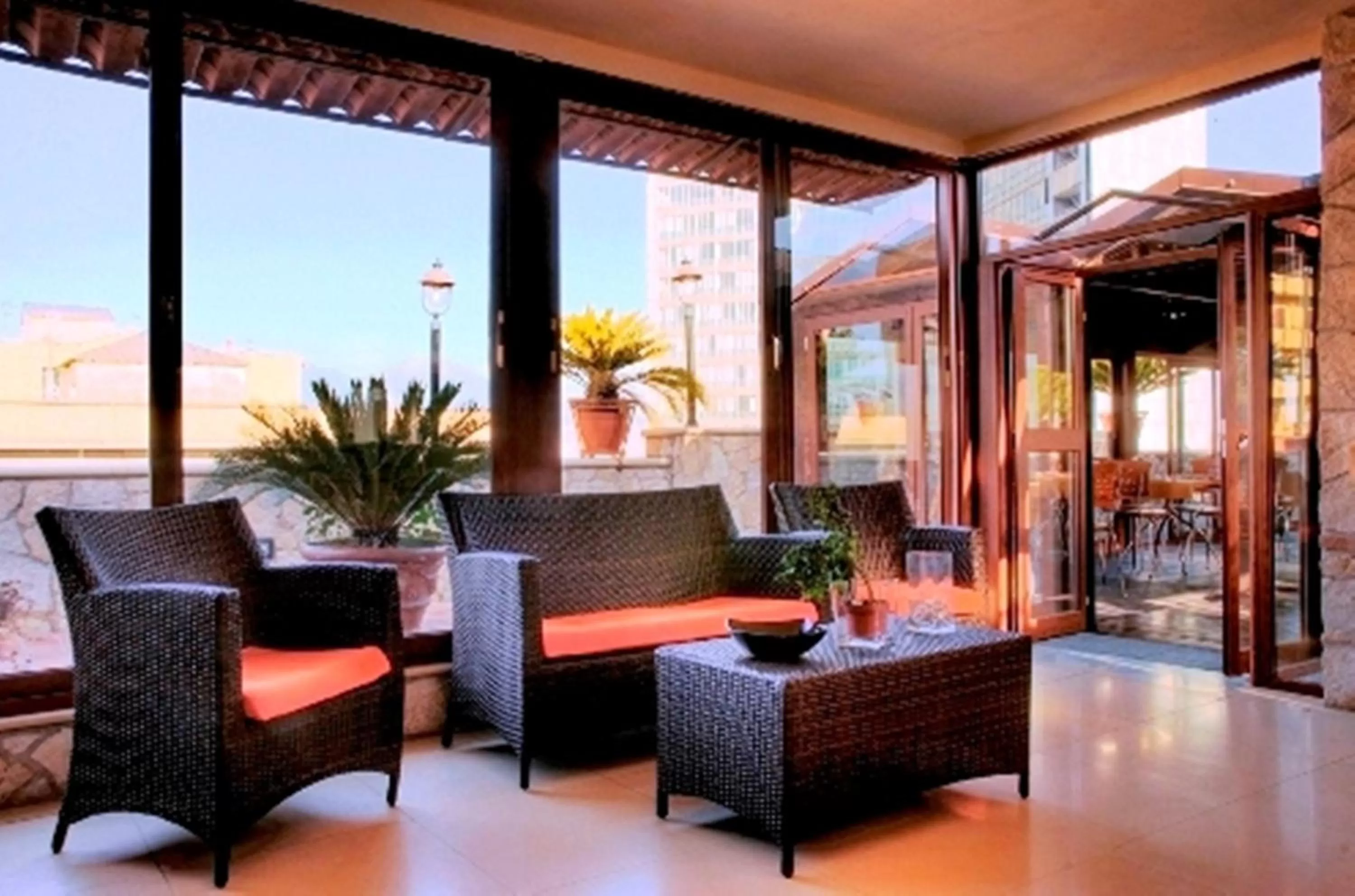 Communal lounge/ TV room in Hotel Eden