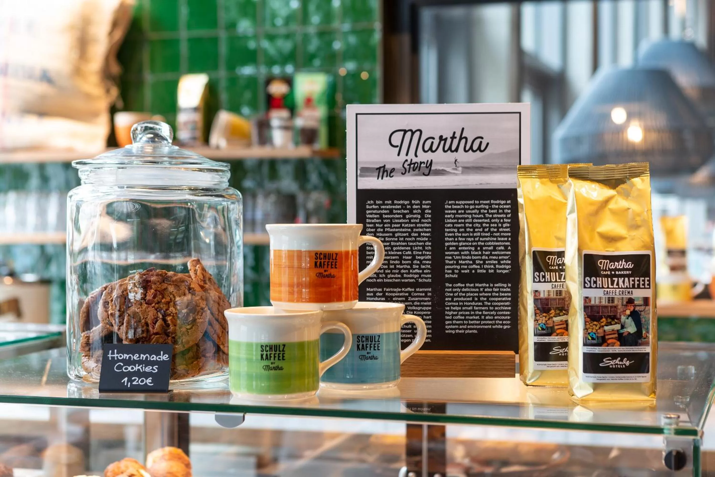 Food and drinks in Schulz Hotel Berlin Wall at the East Side Gallery