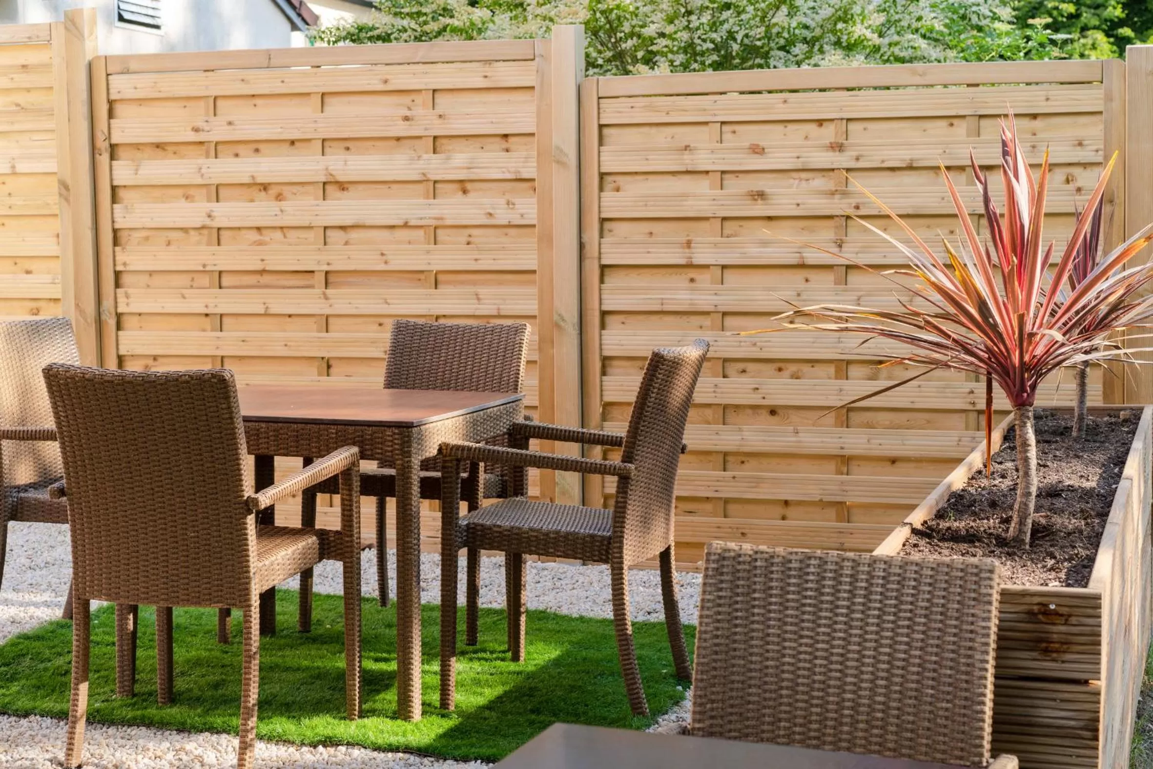 Patio in Brit Hotel Essentiel Cholet