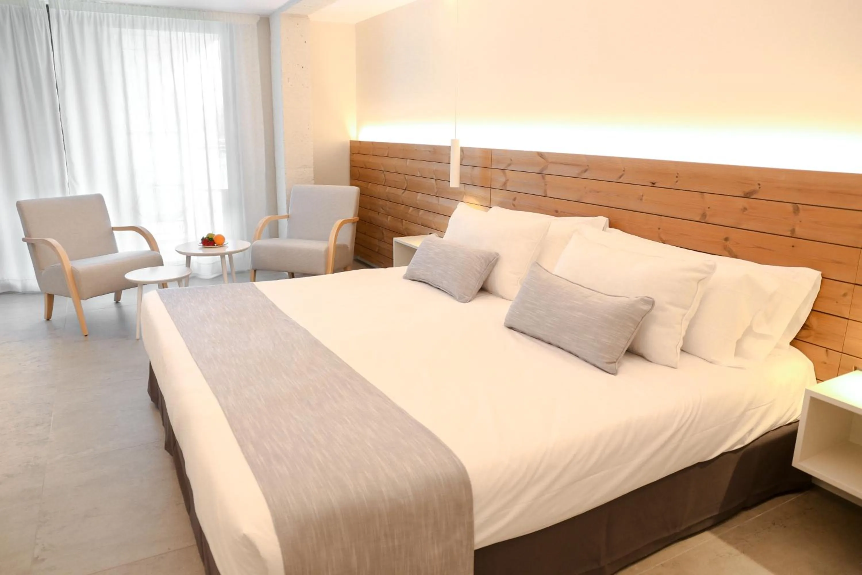 Photo of the whole room, Bed in KAKTUS Hotel Kaktus Playa