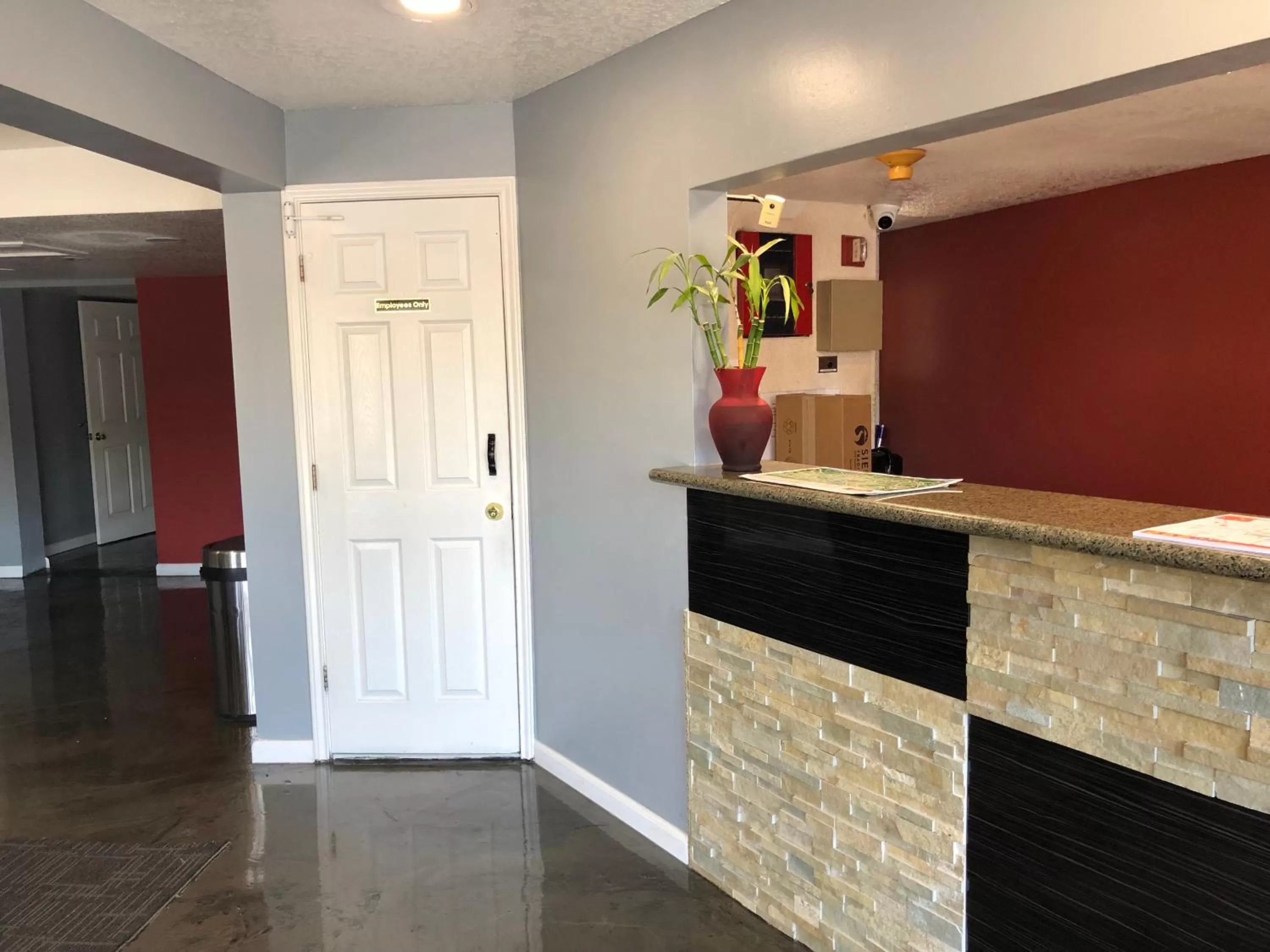 Lobby or reception in Super 8 by Wyndham San Antonio Pearl District Downtown