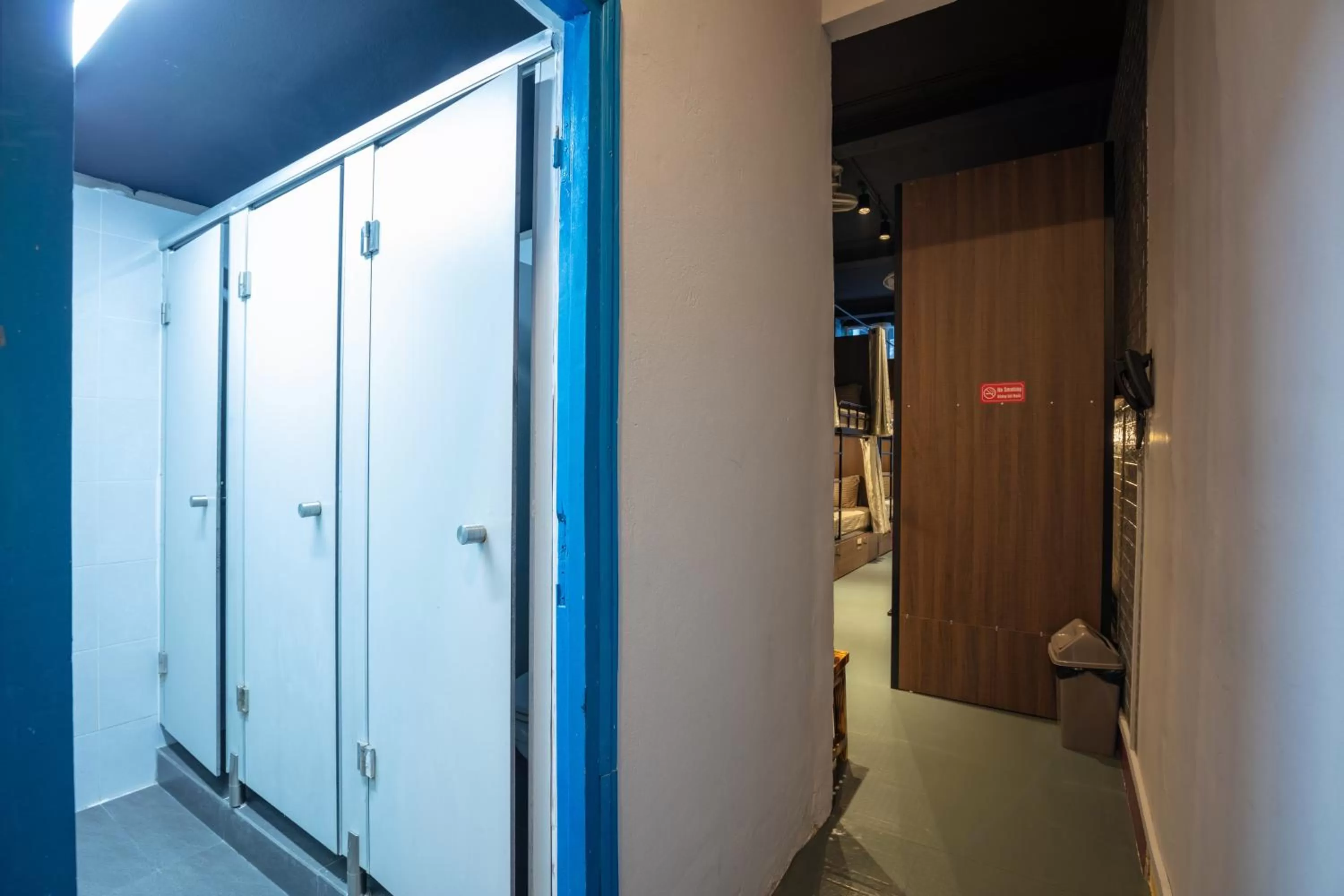 Toilet, TV/Entertainment Center in CATHEDRAL HANOI BACKPACKERS