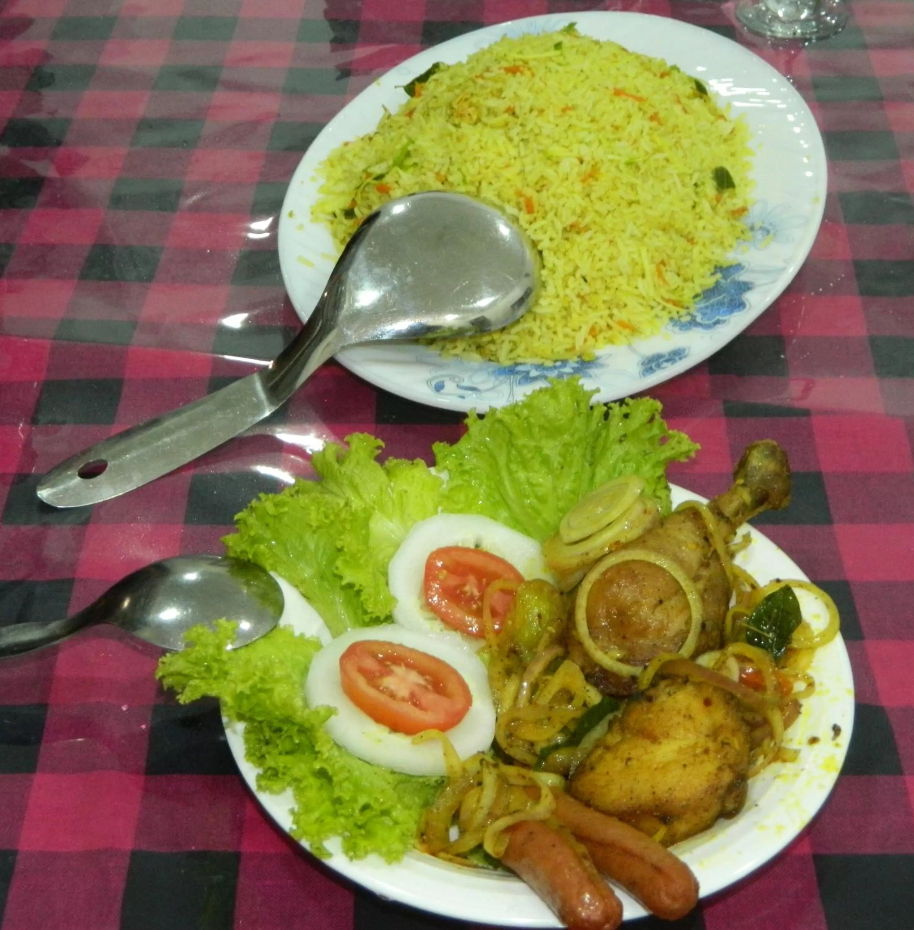 Lunch, Food in New Ocean Vibes