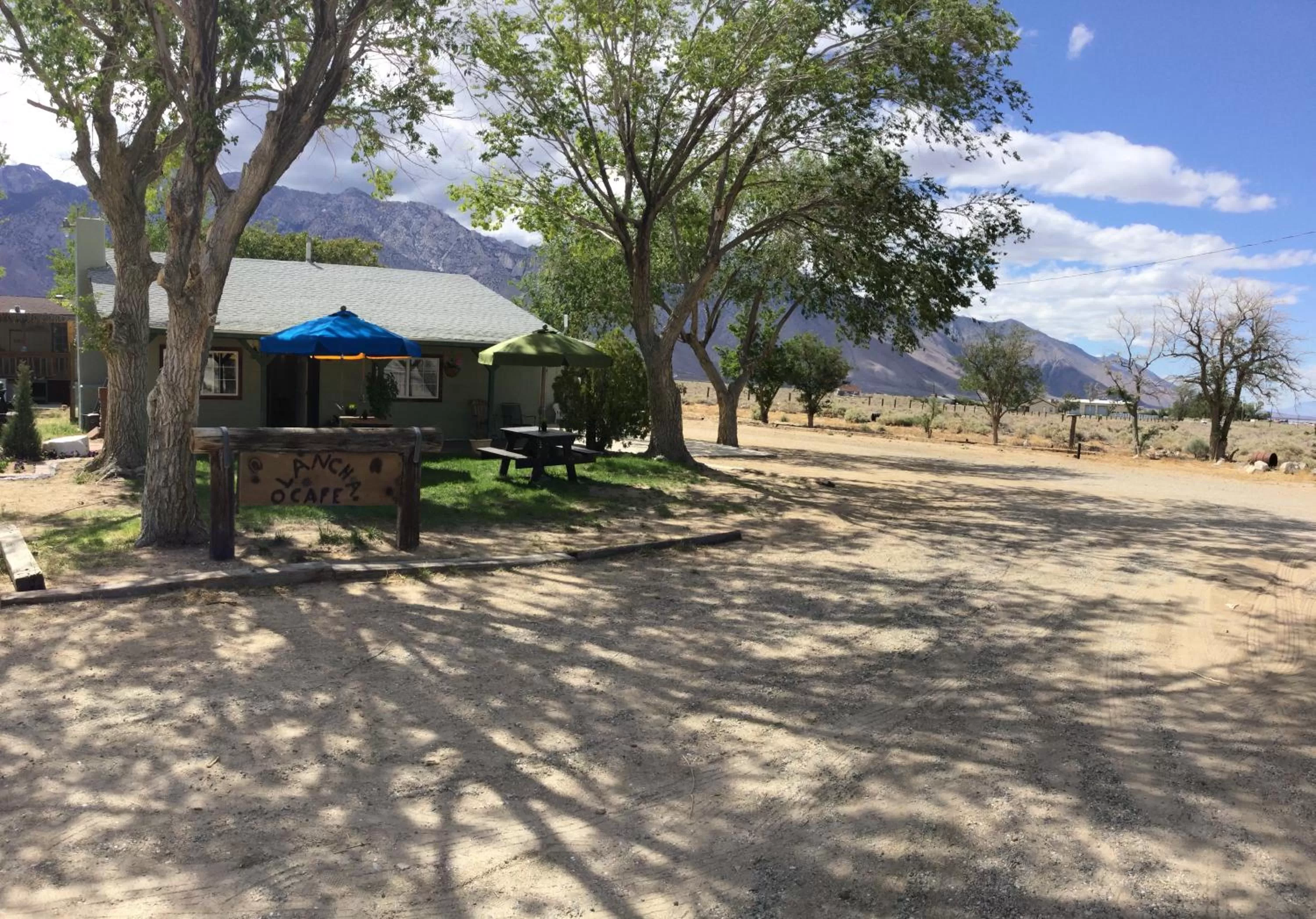 Day in Olancha RV Park and Motel