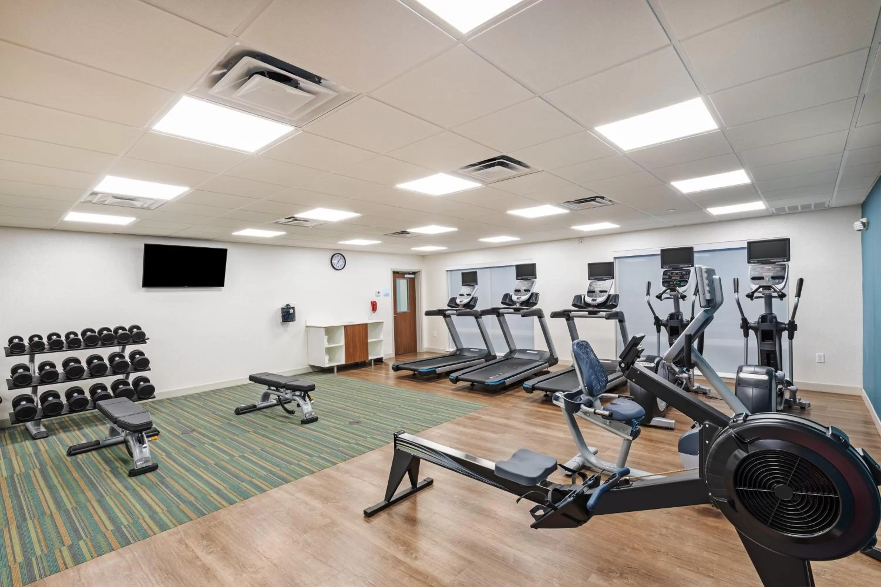 Fitness centre/facilities in Holiday Inn Express & Suites Purcell by IHG