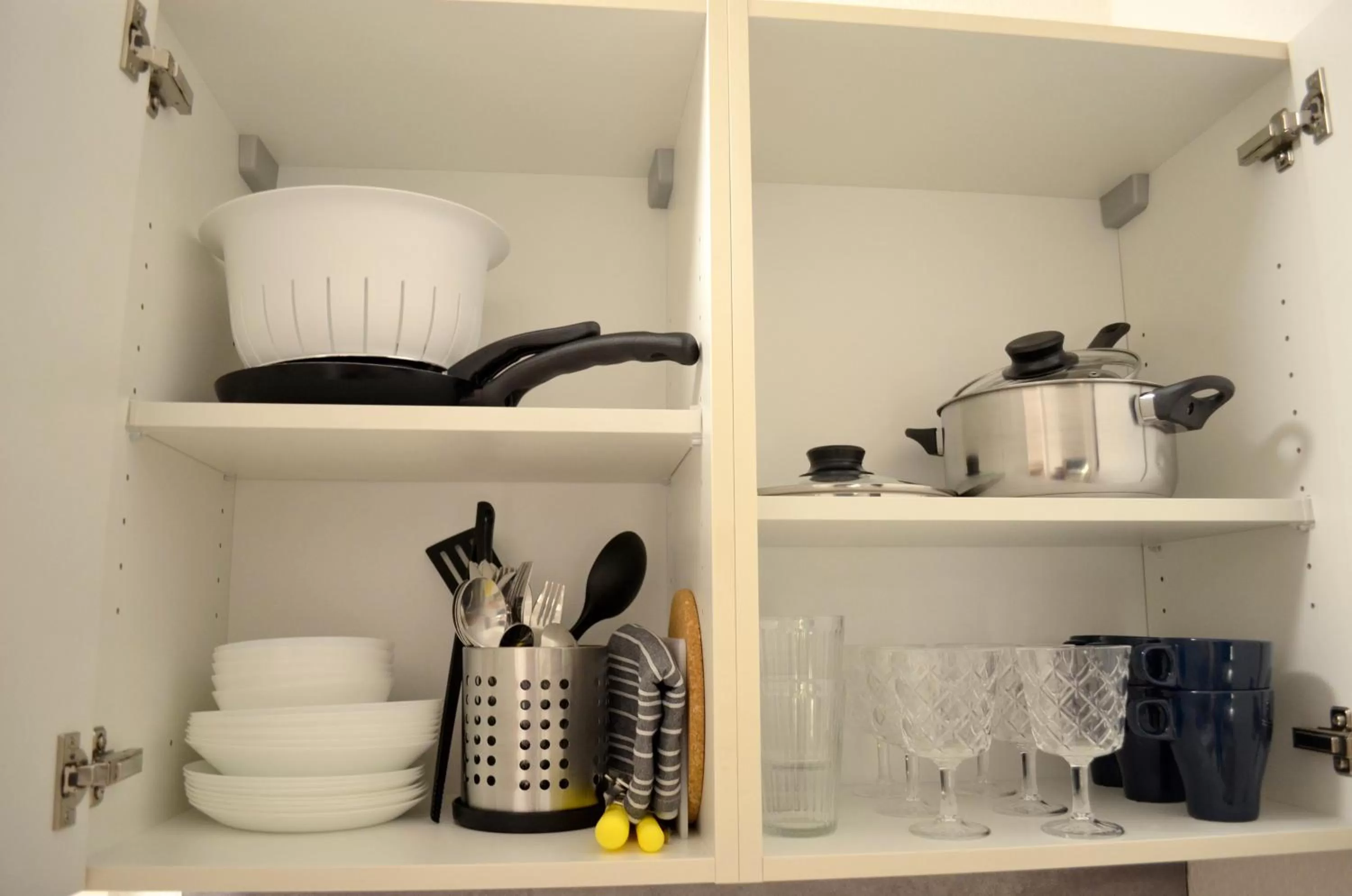 Kitchen or kitchenette, Coffee/Tea Facilities in Hana Aparthotel