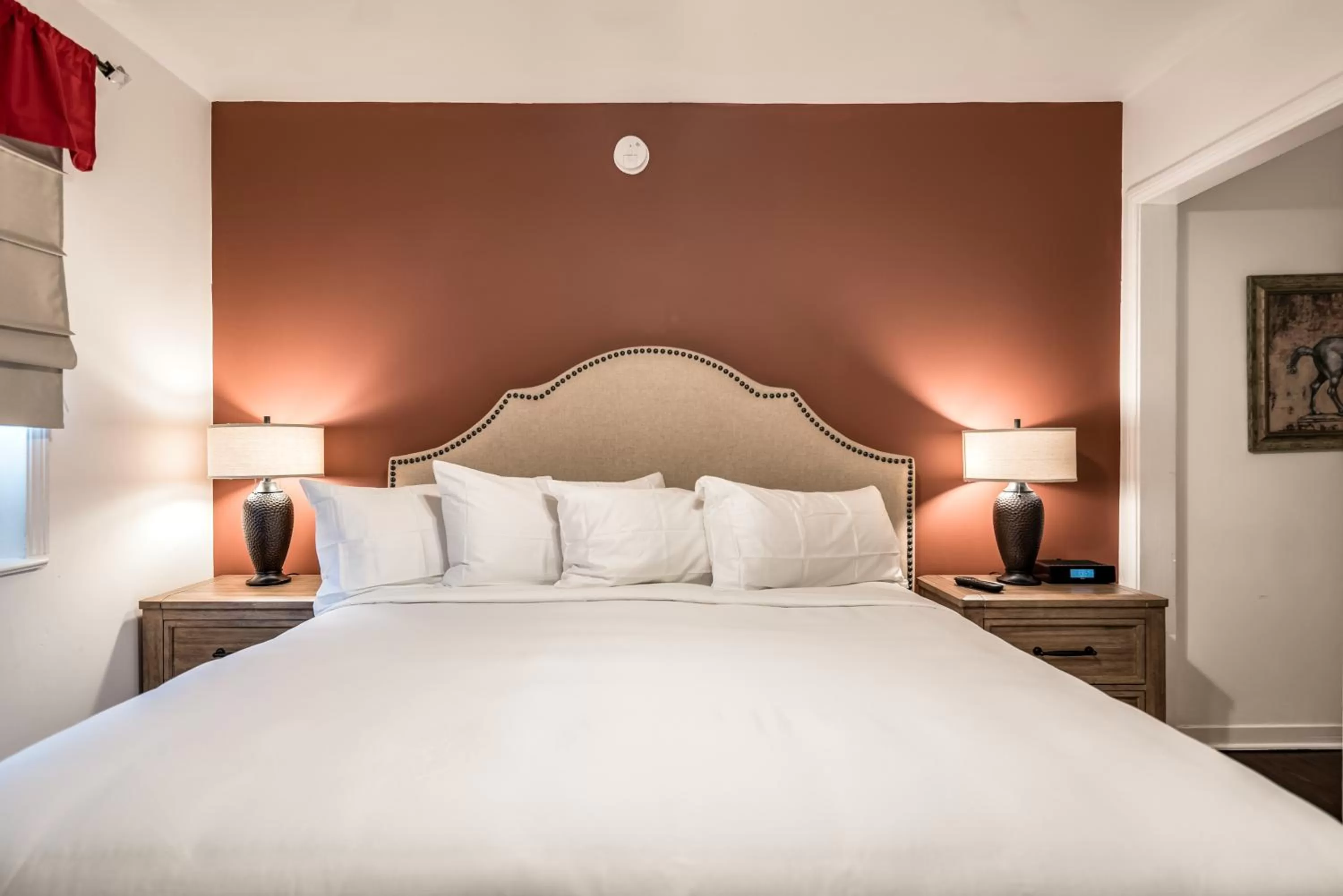 Bed in Palm Beach Historic Inn