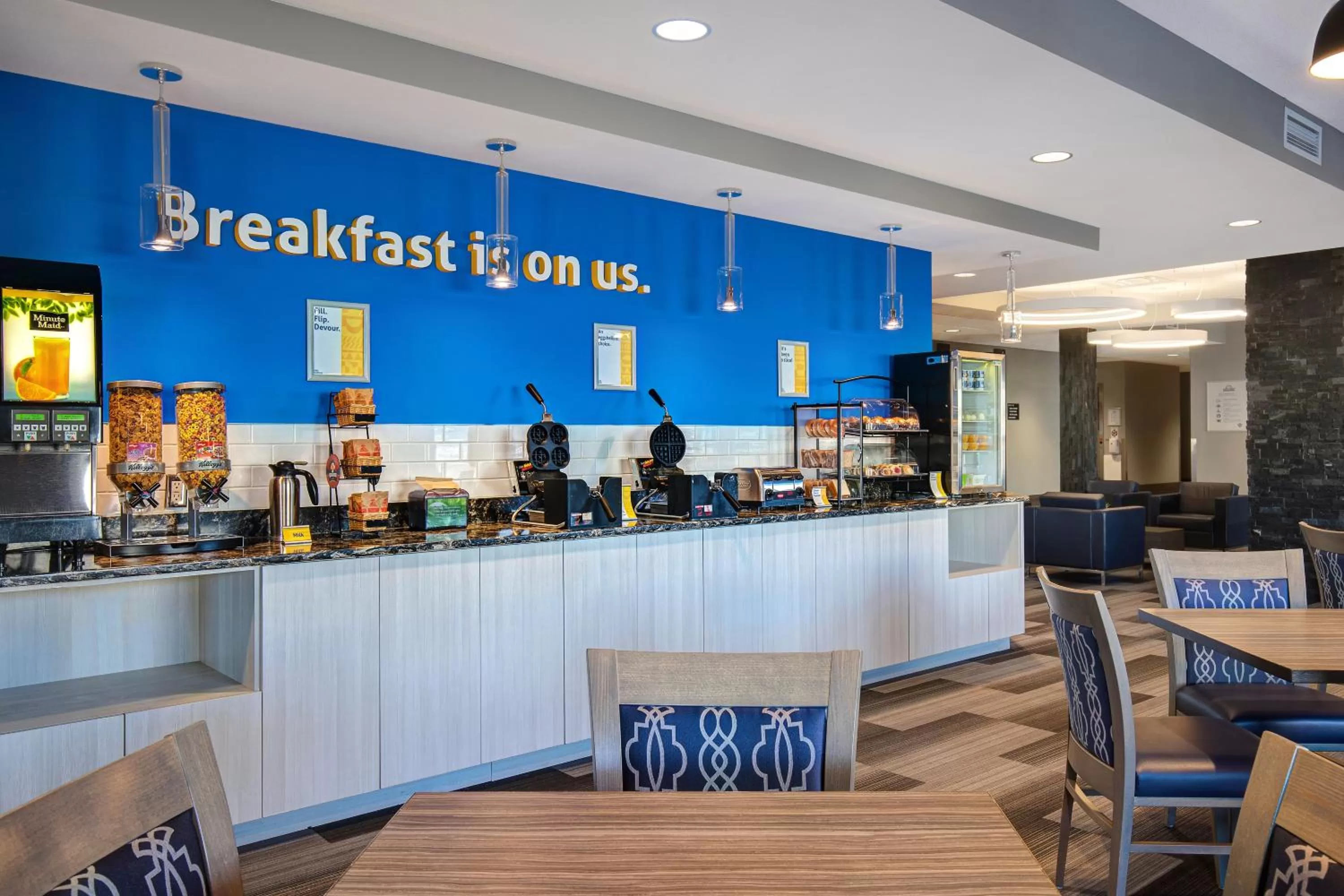Breakfast in Days Inn & Suites by Wyndham Warman