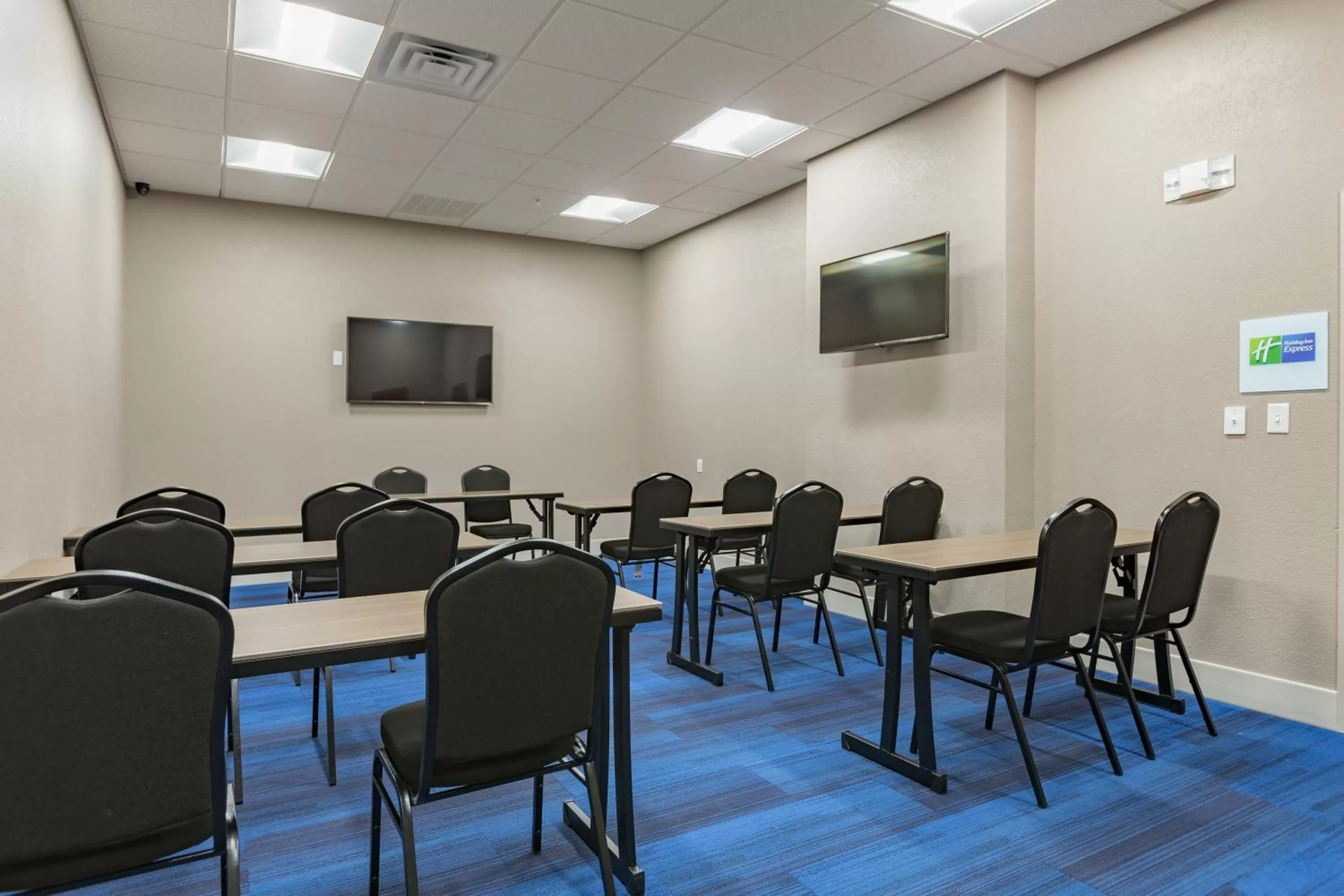Meeting/conference room in Holiday Inn Express & Suites - San Marcos South by IHG