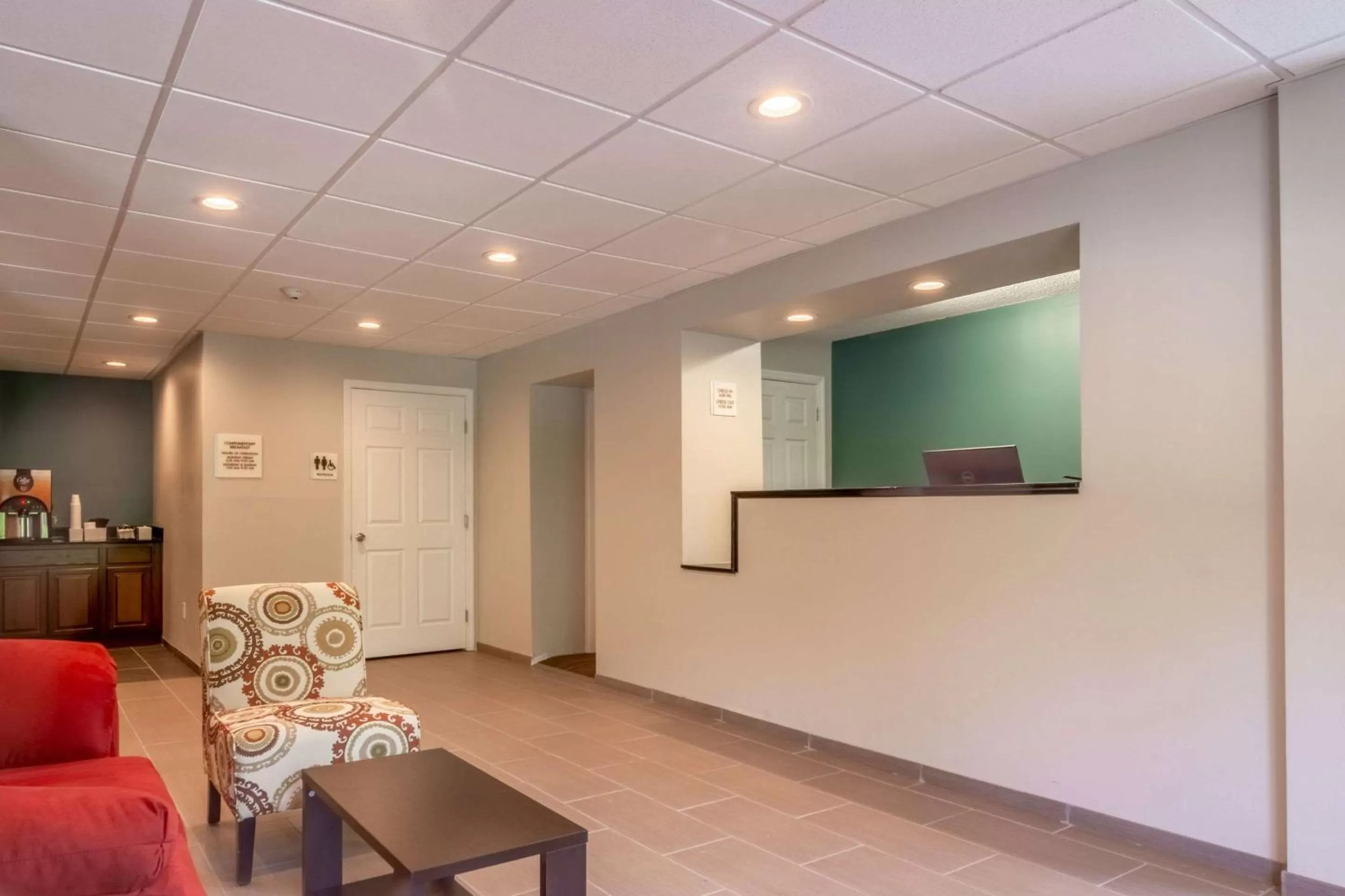 Lobby or reception in Econo Lodge East Ridge