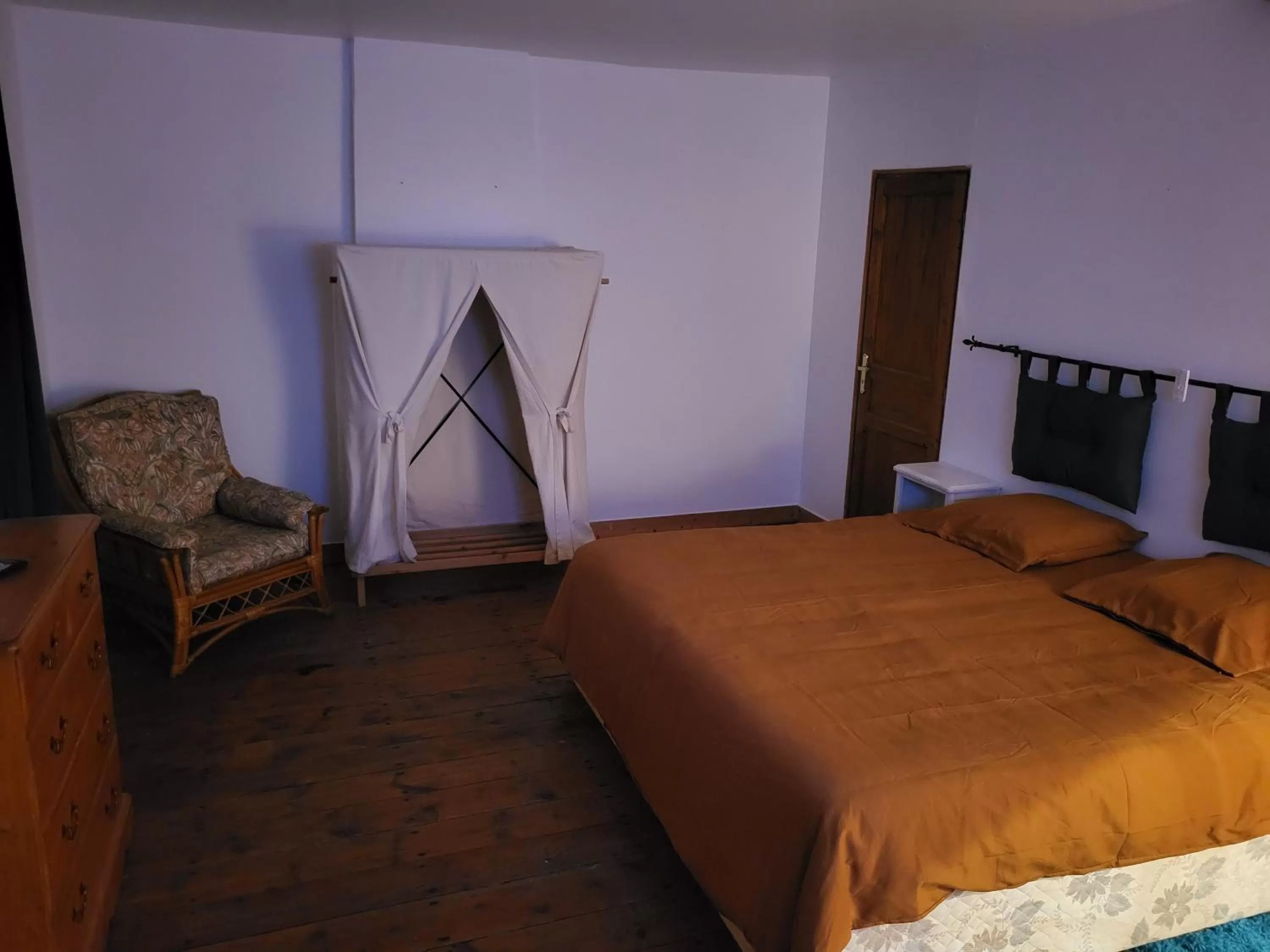 Bedroom, Bed in Domaine de La Sarrotte