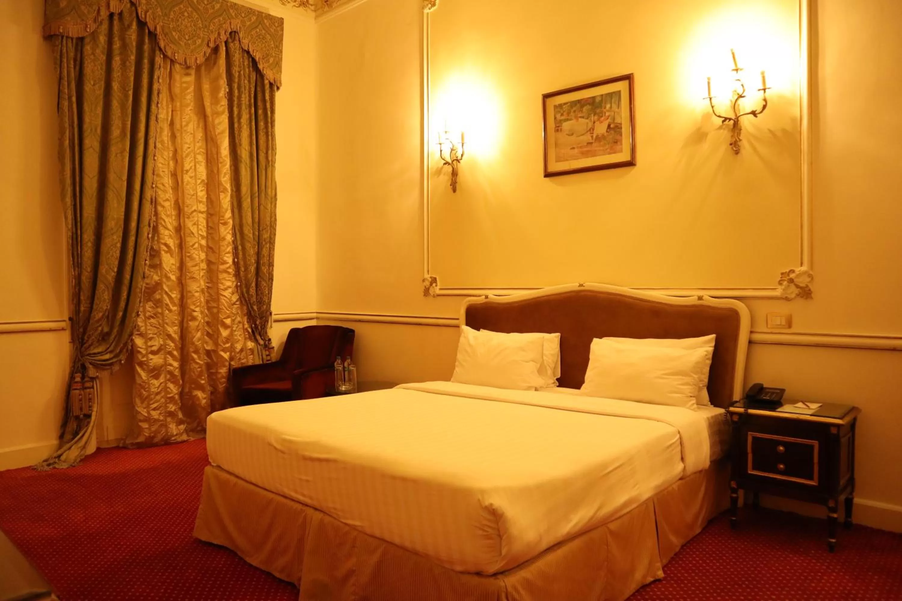 Photo of the whole room, Bed in Windsor Palace Luxury Heritage Hotel Since 1906 by Paradise Inn Group