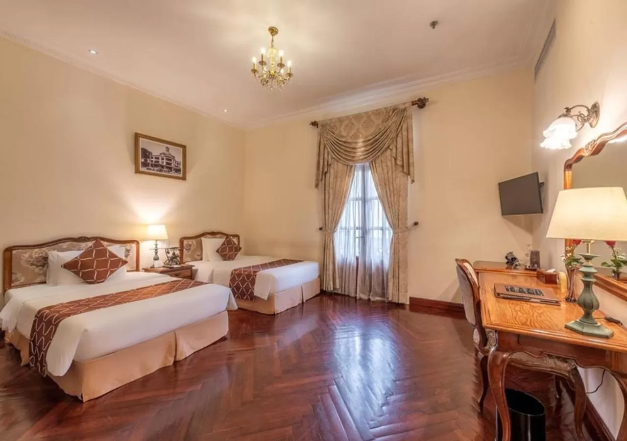 Bedroom, Bed in Hotel Grand Saigon