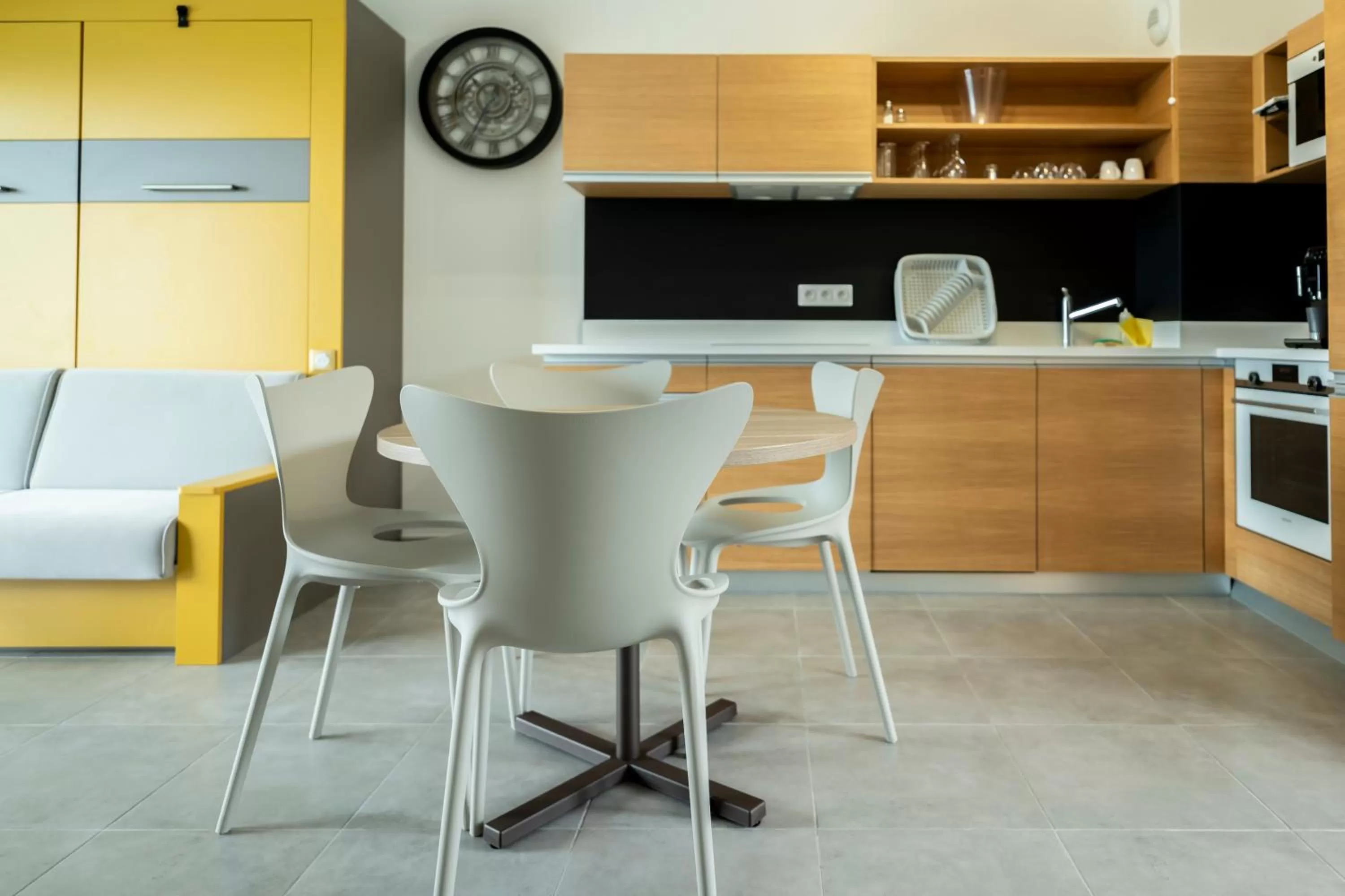 Kitchen or kitchenette in hôtel résidence a torra