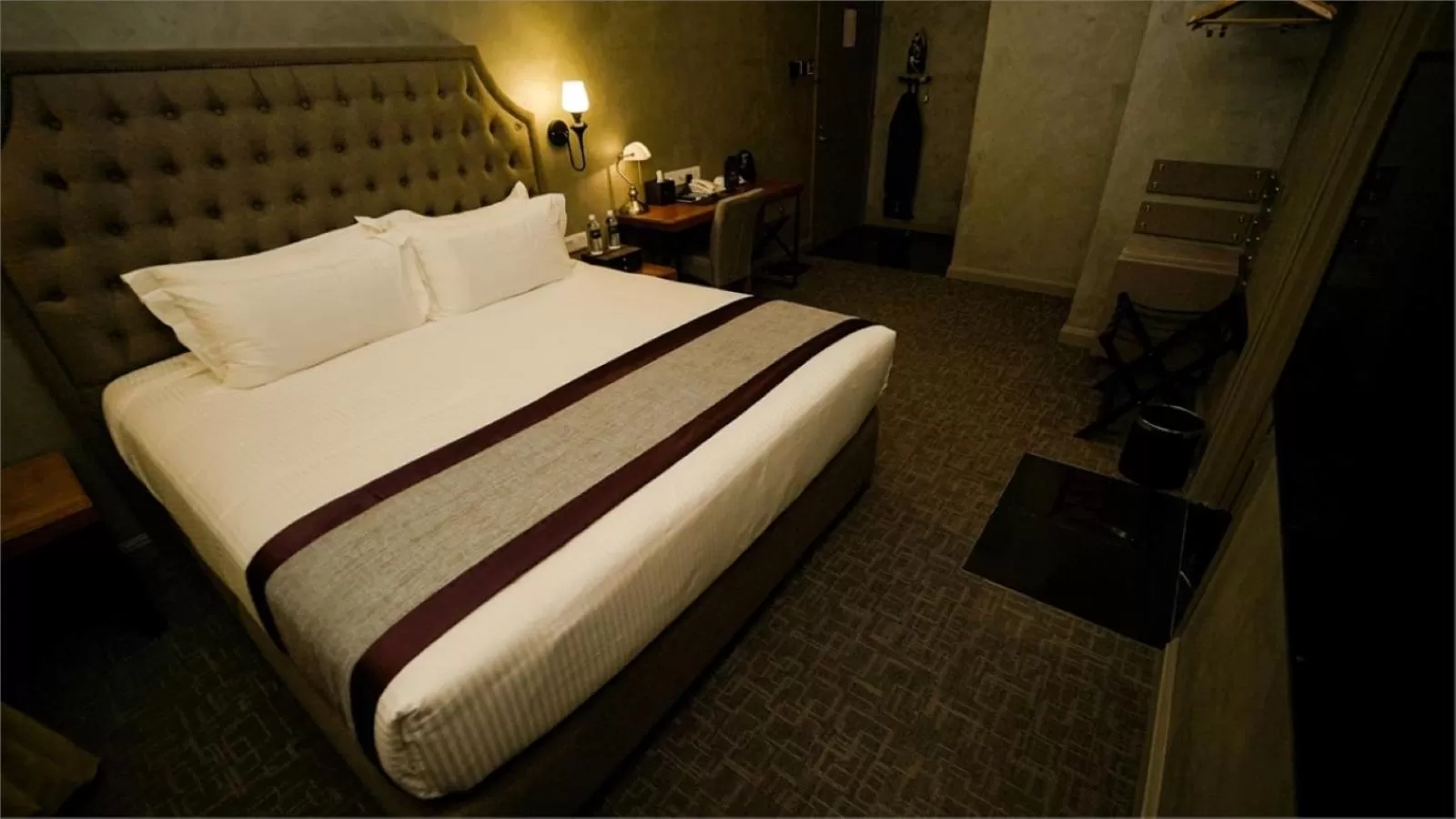 Bed in 1969 Business Suites @ Ipoh Garden