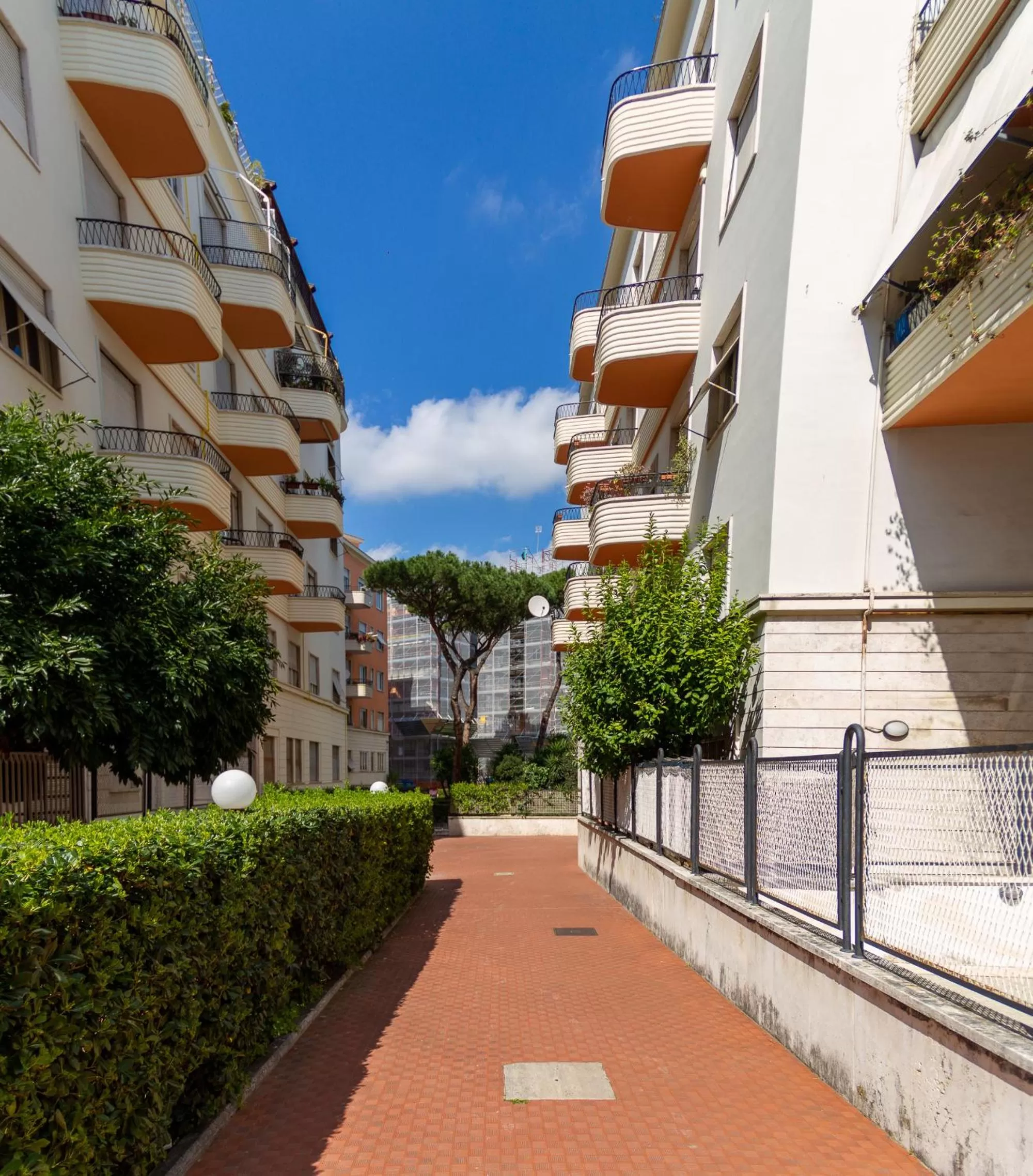 Property building in Michelangelo Vatican Rooms