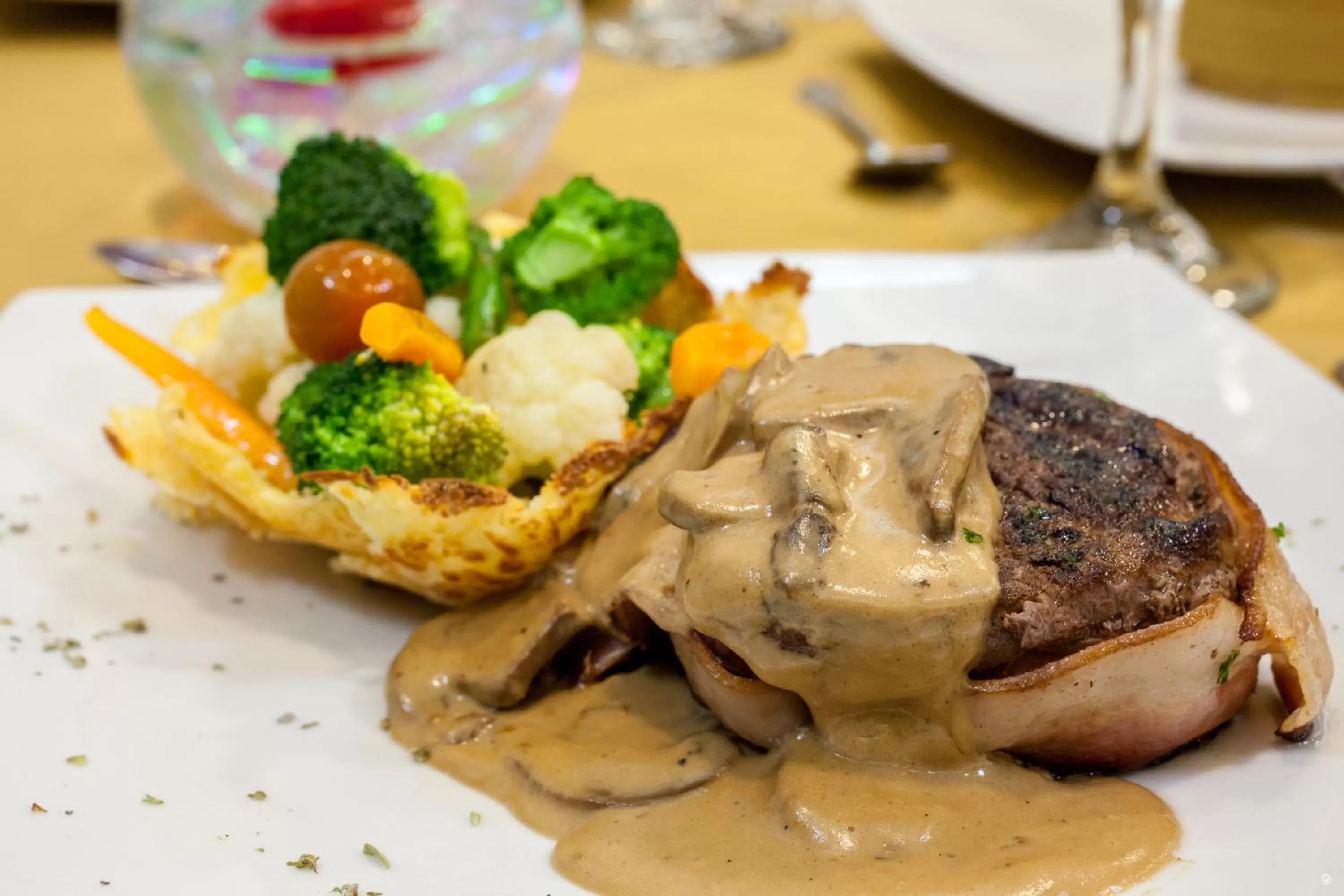 Food close-up in Hotel Embassy Park