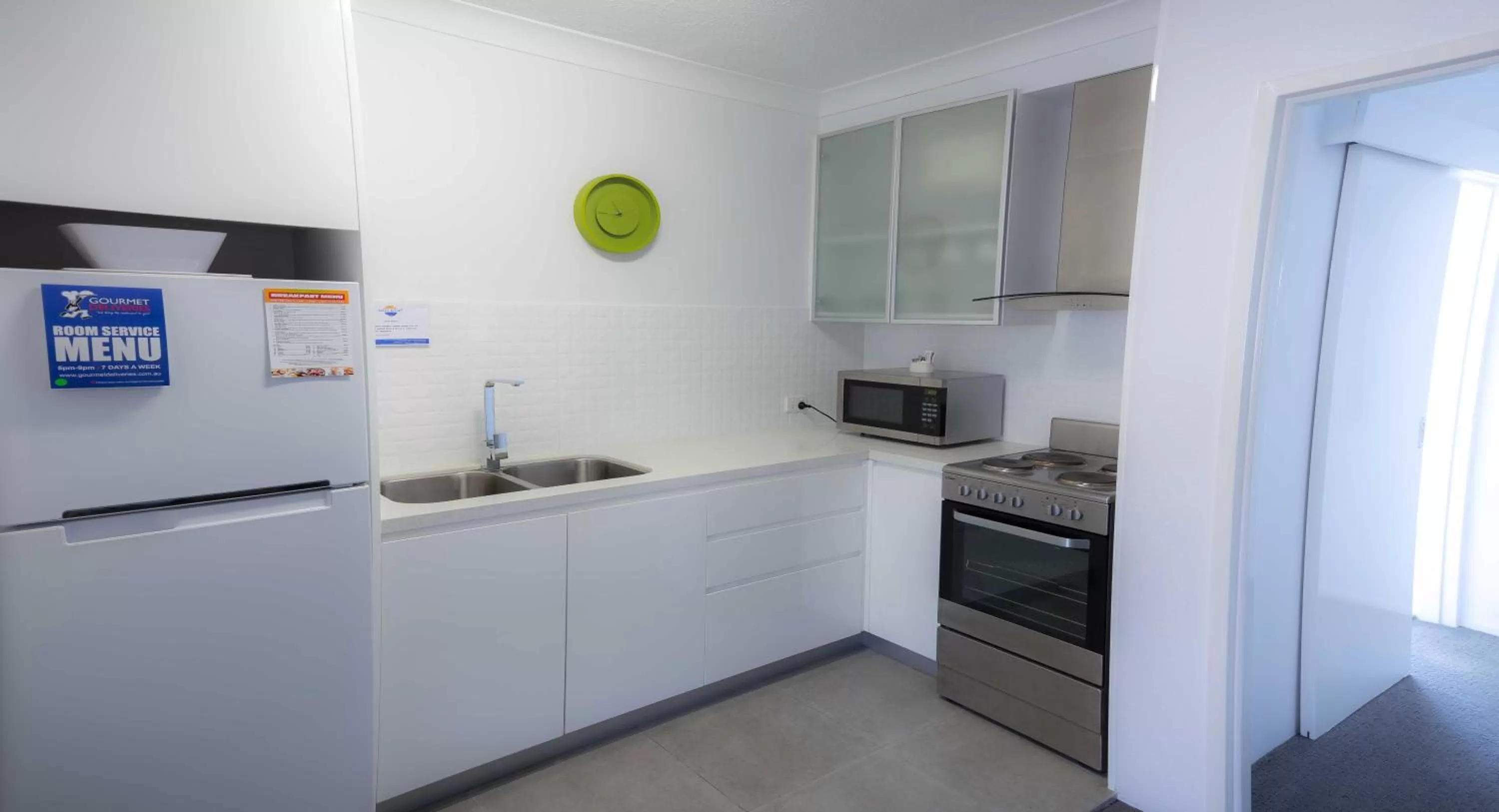 Kitchen or kitchenette in Aussie Resort