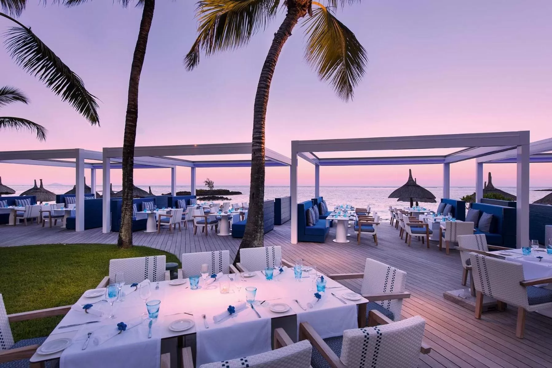Restaurant/places to eat in Constance Belle Mare Plage