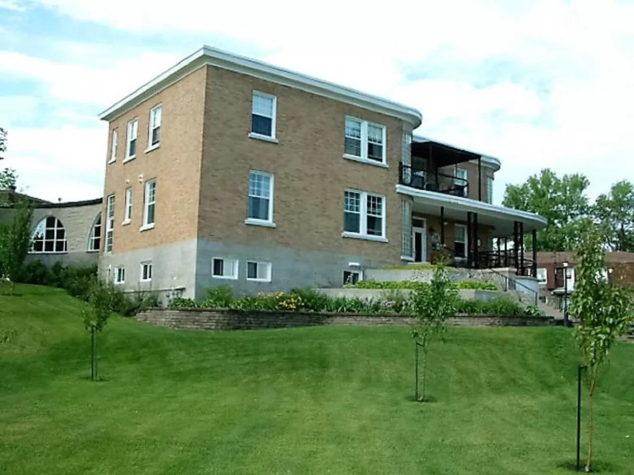 Facade/entrance, Property Building in Auberge le St-Georges