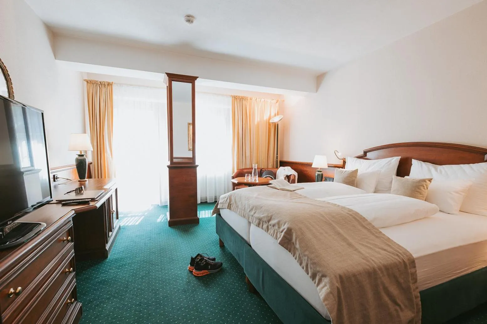 Photo of the whole room, Bed in MANNI das Hotel