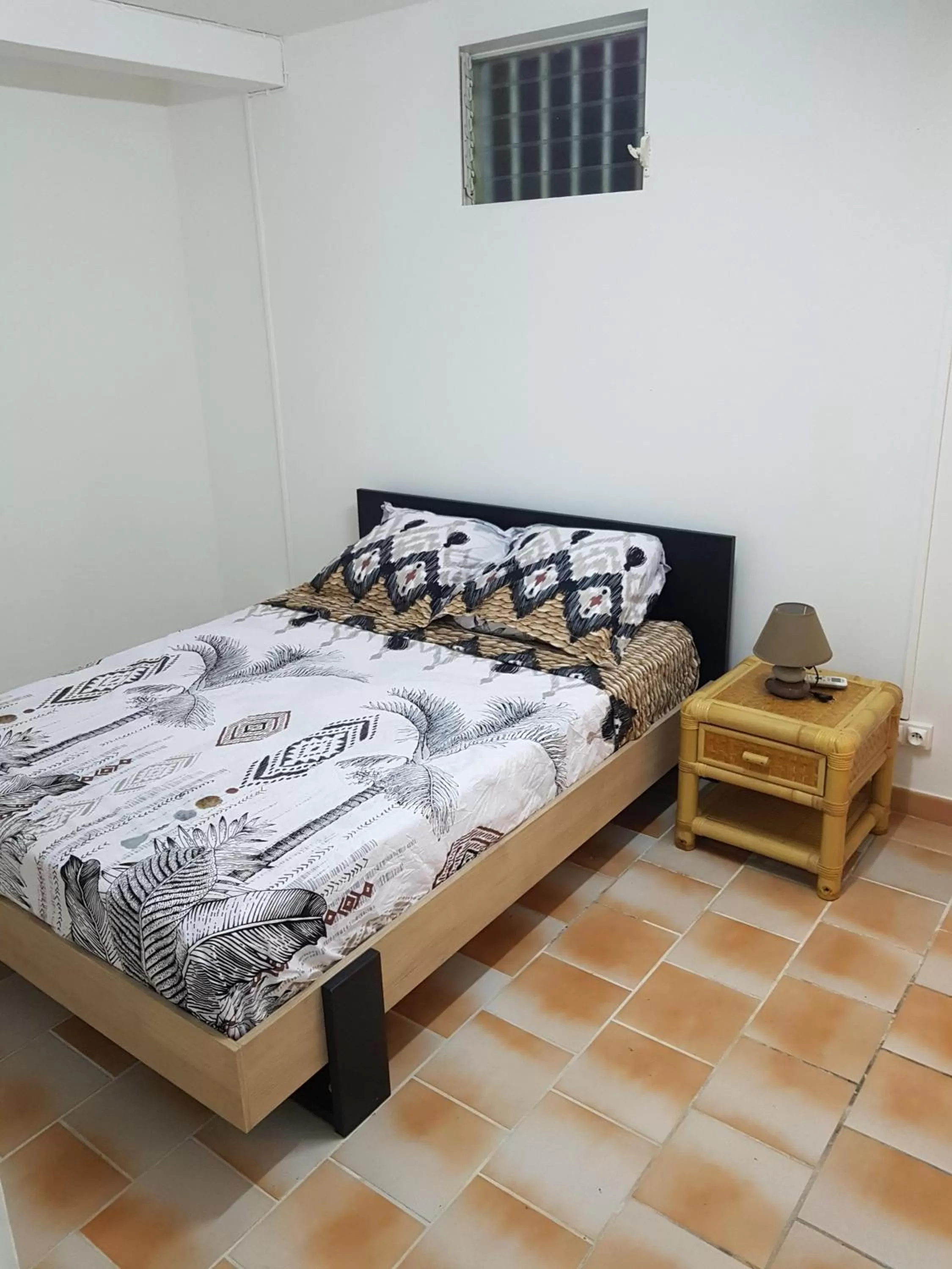 Bedroom, Bed in Appartement de la Baie