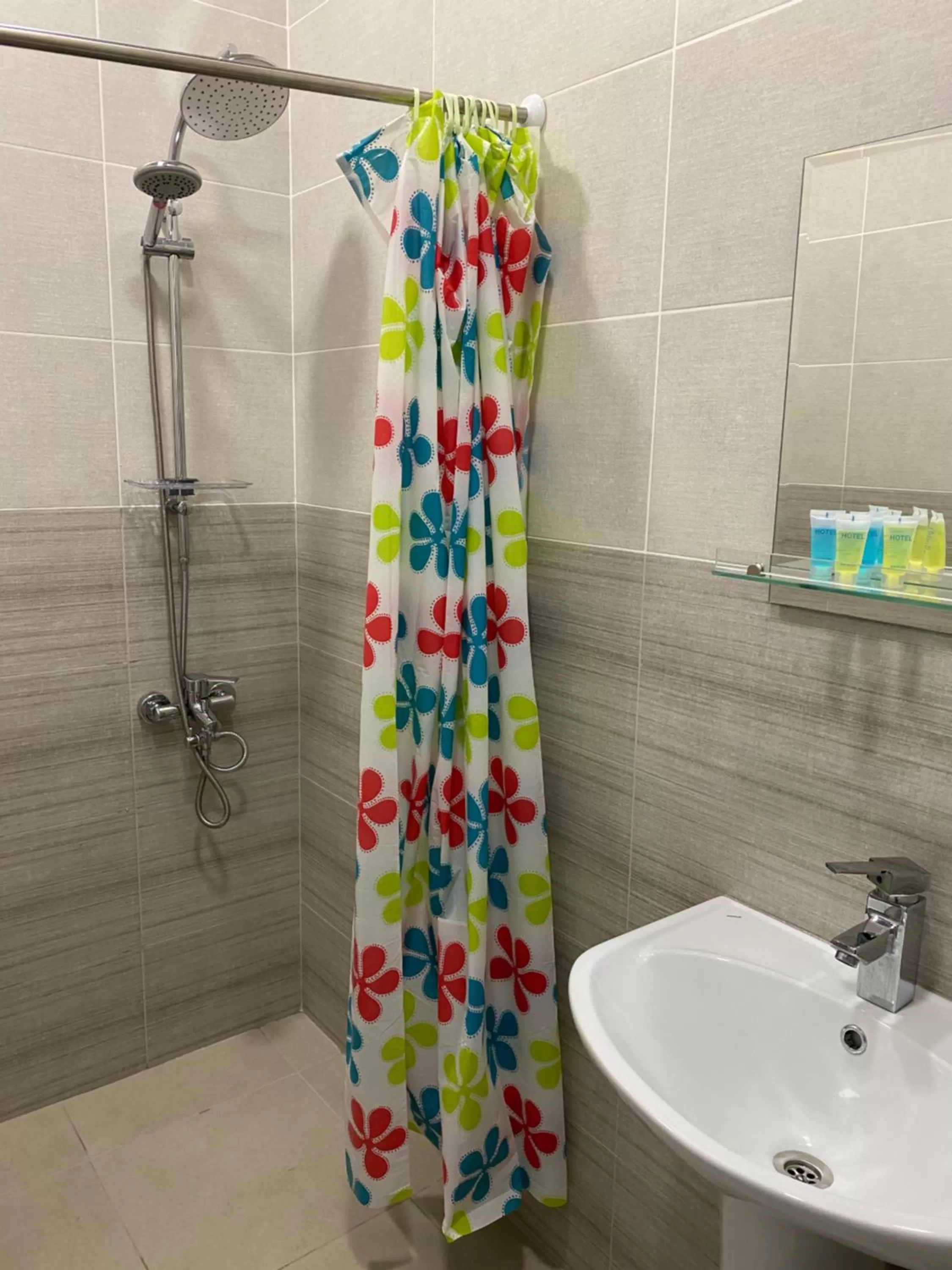 Bathroom in Hotel Sharl