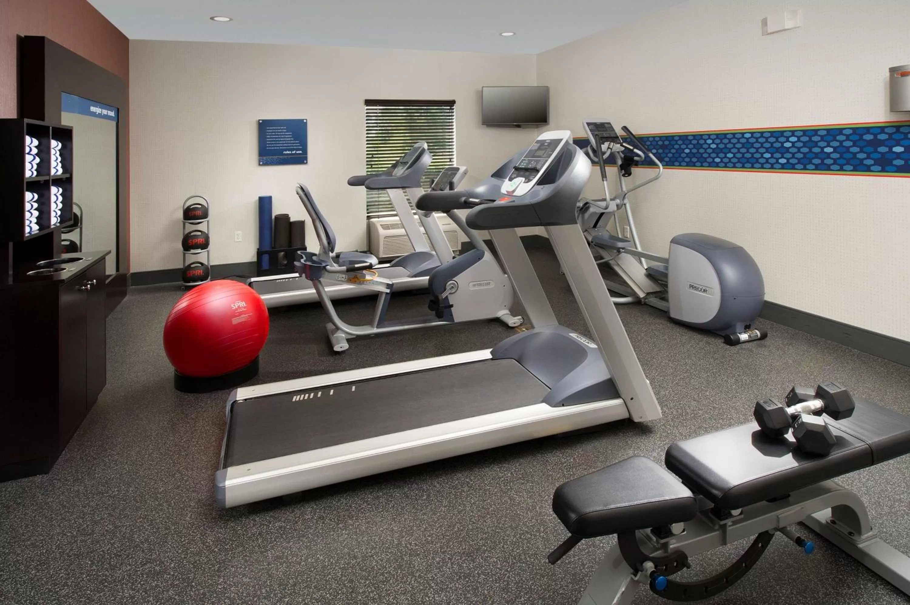 Fitness centre/facilities in Hampton Inn & Suites Chicago Southland-Matteson
